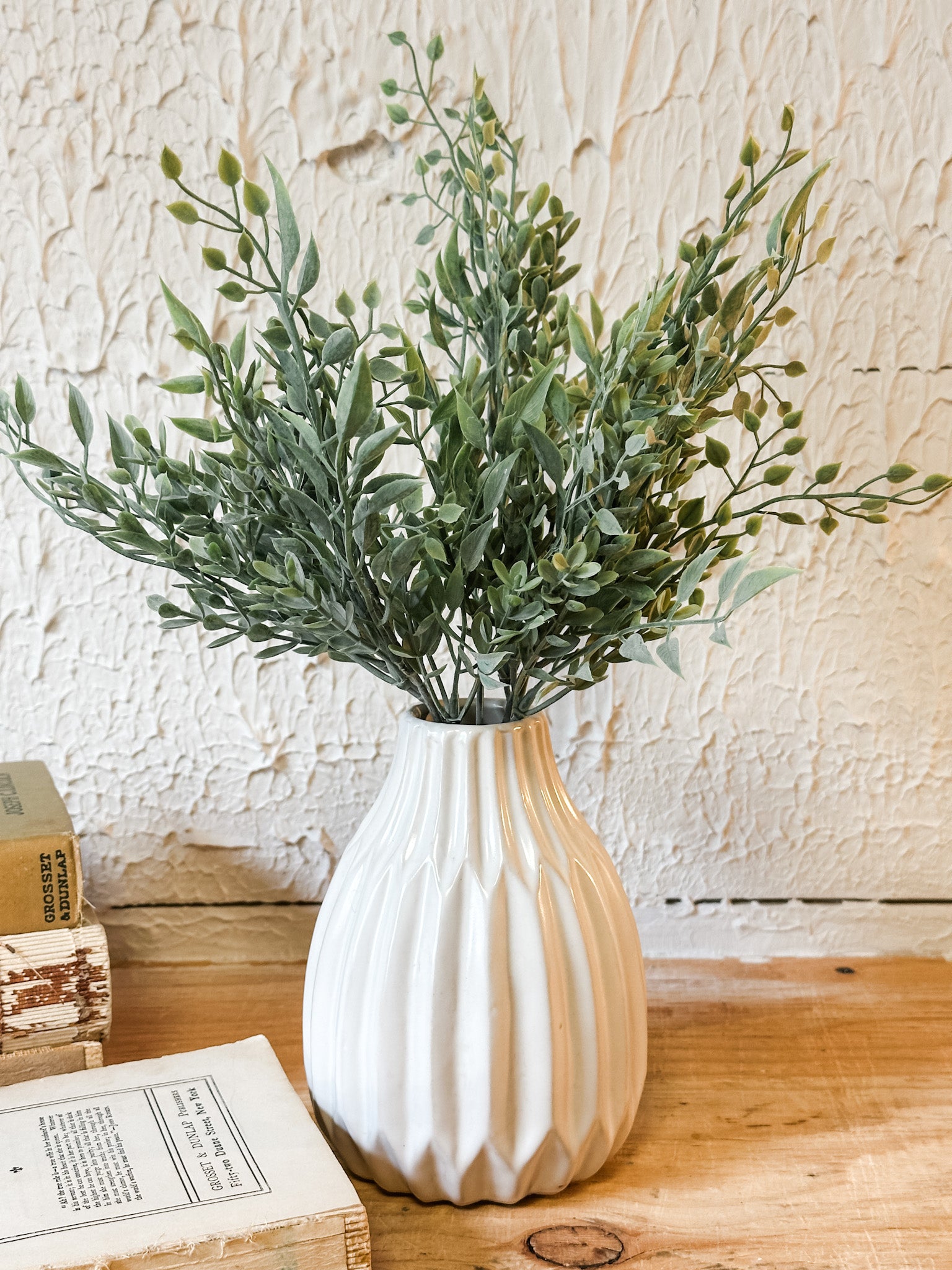 short faux baby tears green stem at the rustic barn in killingworth ct