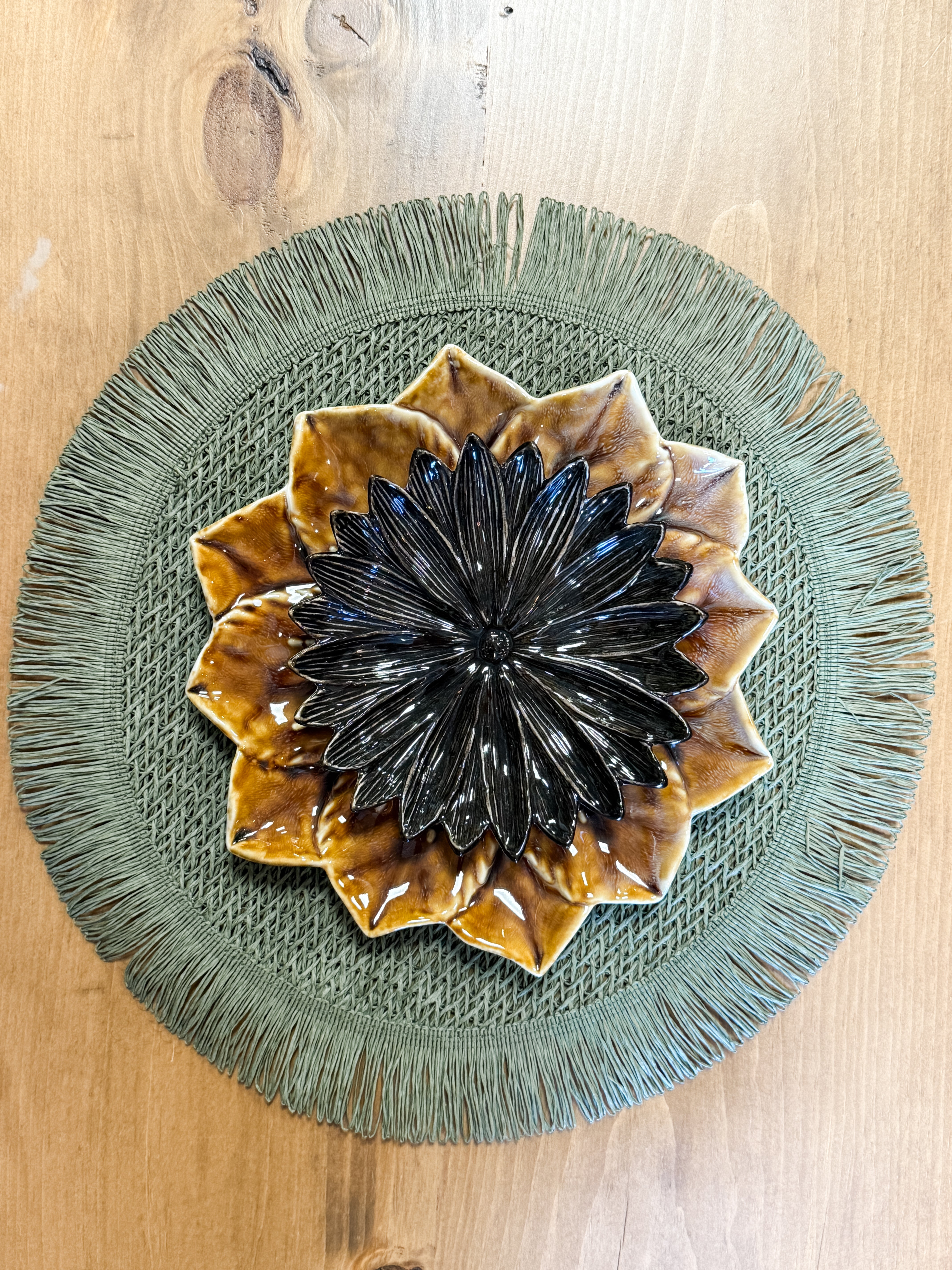 15 inch round woven placemat with fringe for fall at the Rustic Barn in Killingworth CT