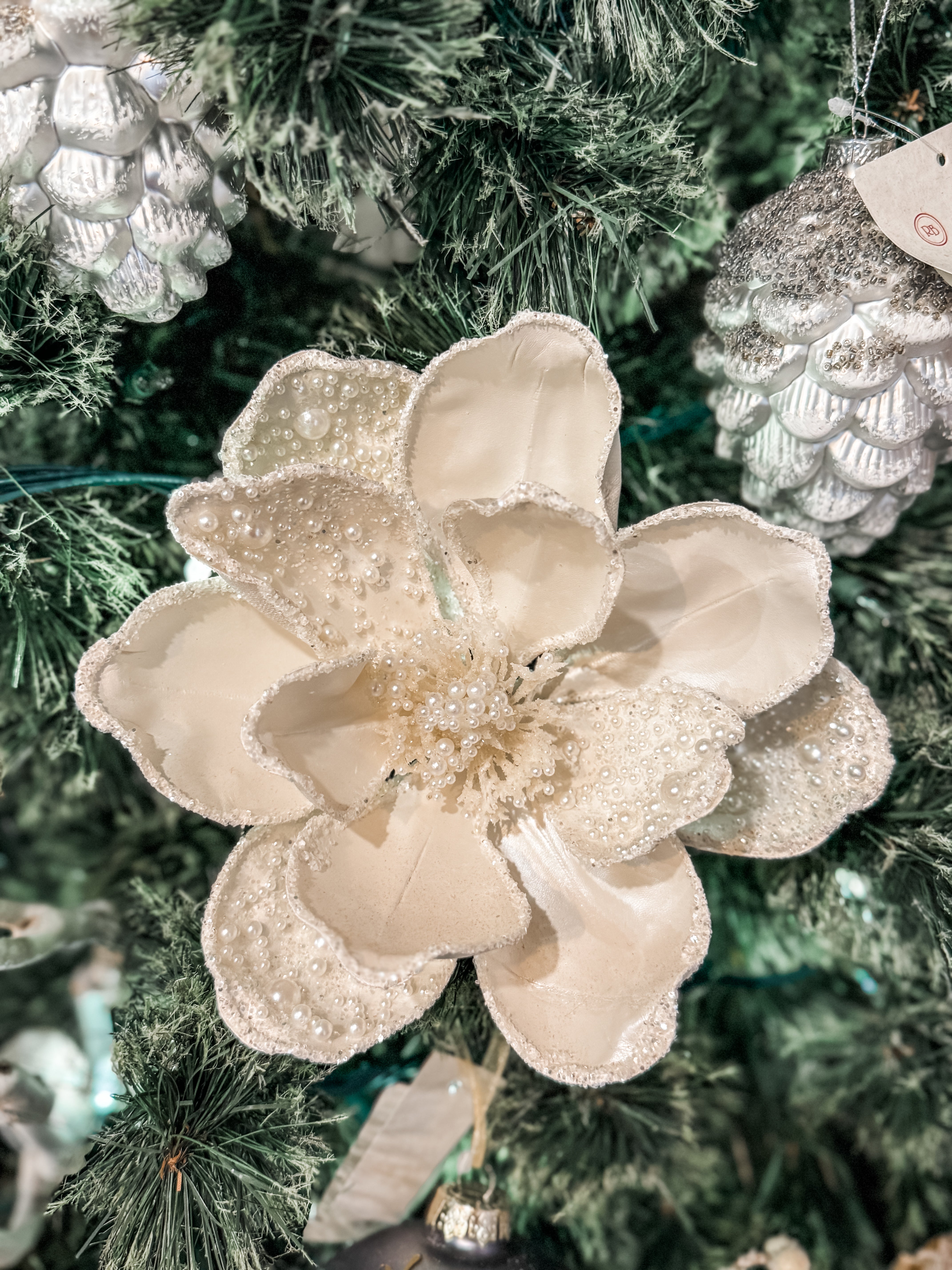 20" white pearl beaded magnolia pick at The Rustic Barn in Killingworth CT