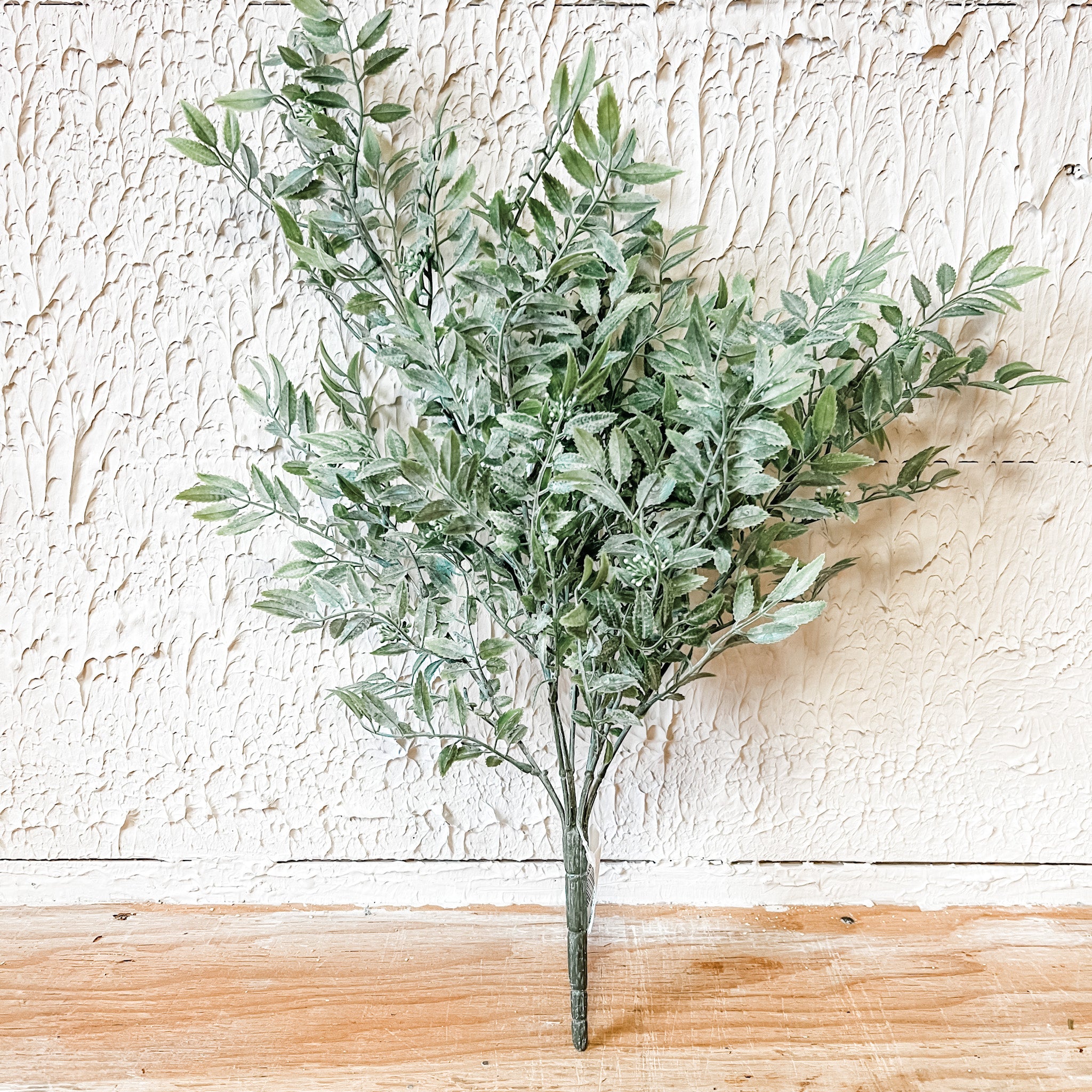 21" Ruscus Spring Bush