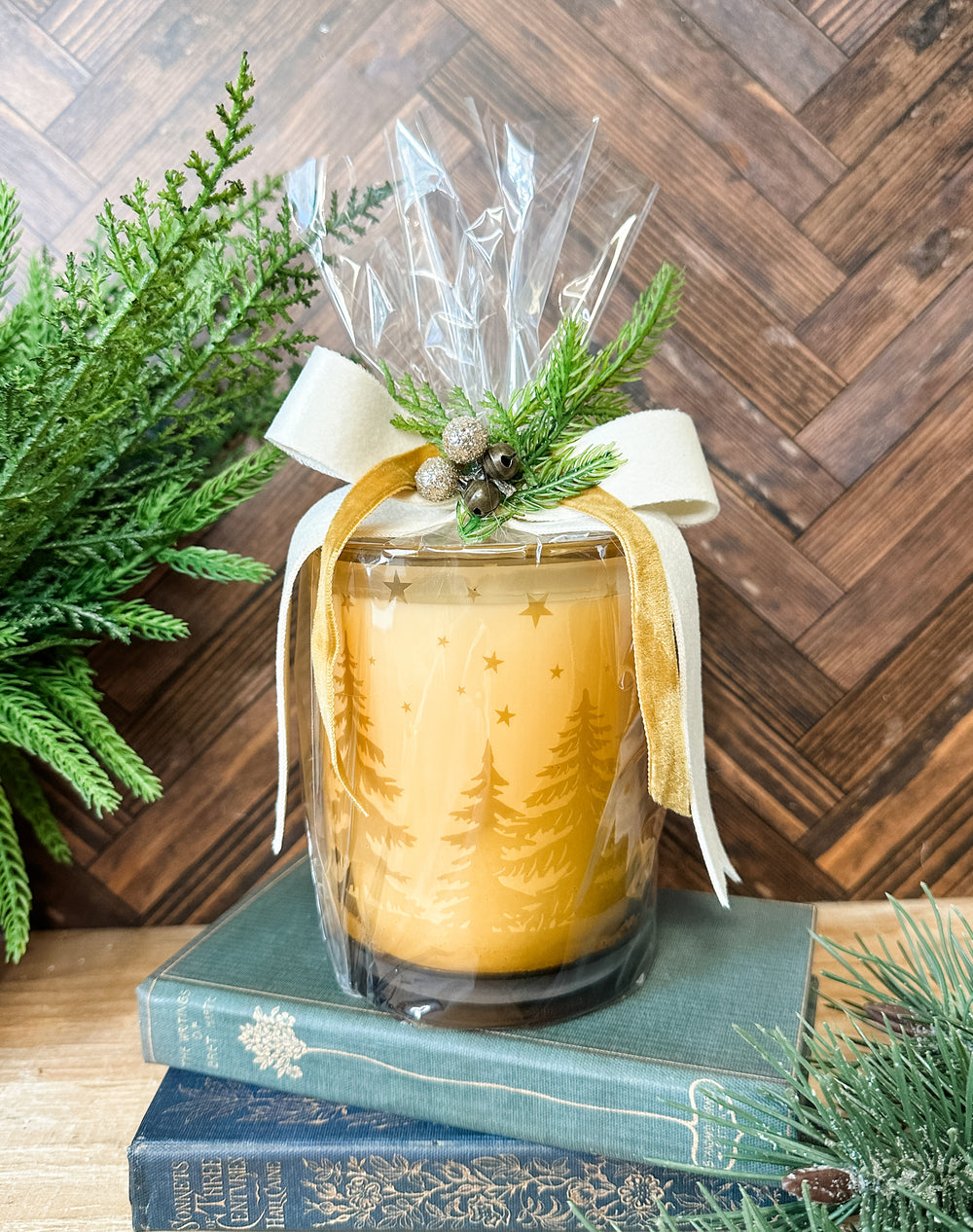 Christmas candle for the holidays evergreen pine scented hand poured soy wax candles all for sale at the rustic barn in Killingworth, CT