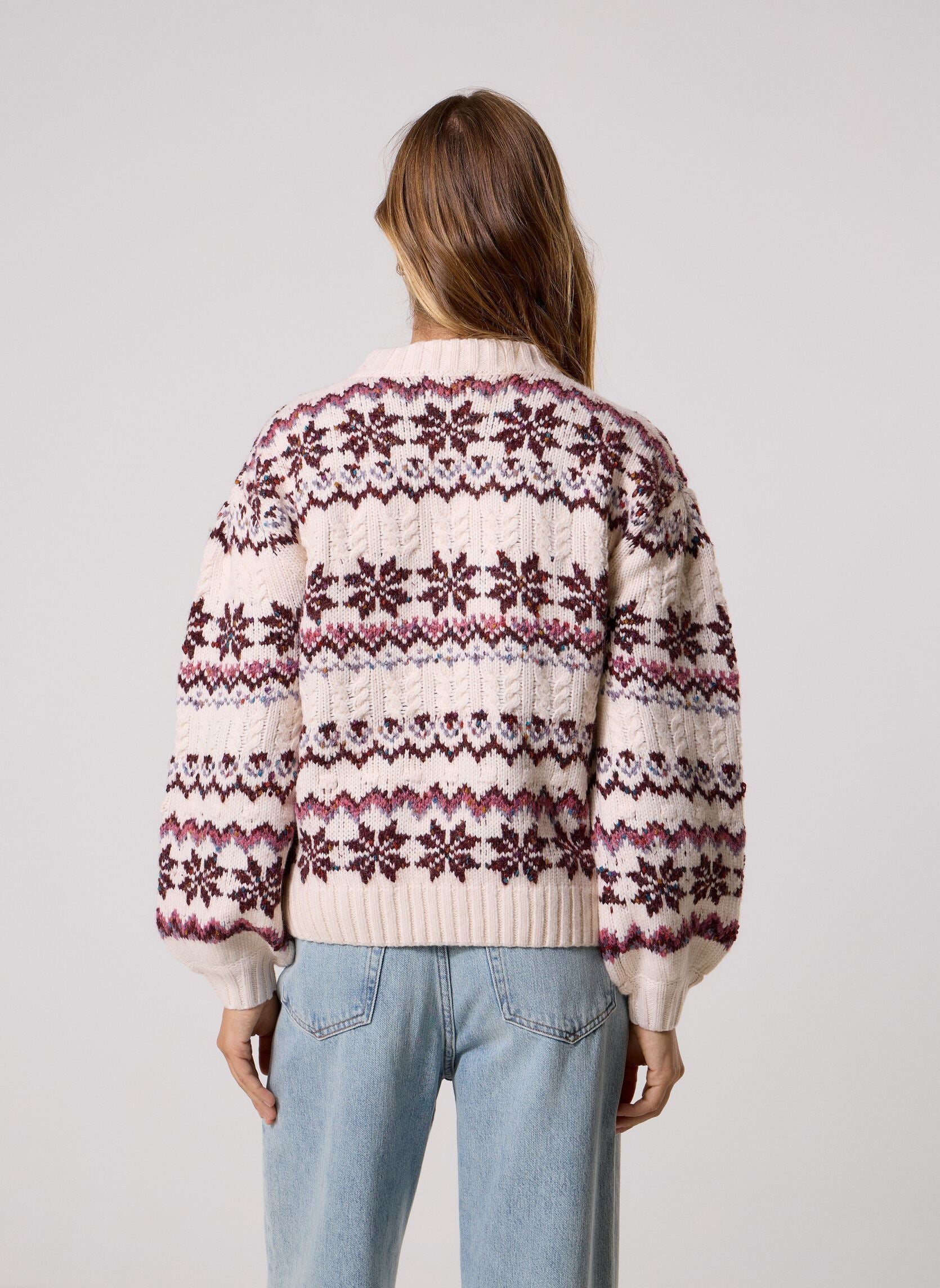 Ecru Oversized Après-Ski Chunky Knit Sweater at the rustic barn in Killingworth ct