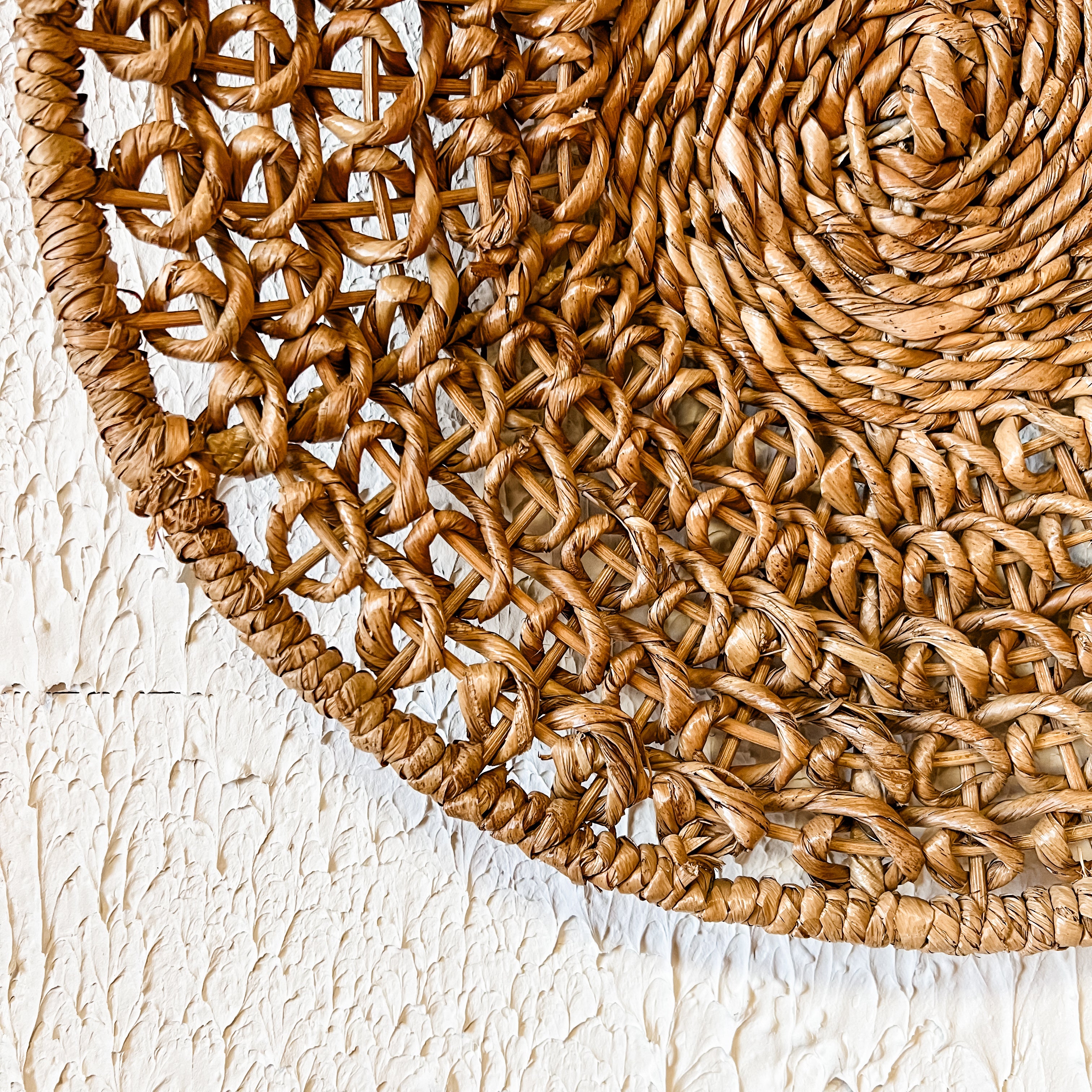 18-1/4" Round Natural Woven Wall Medallion