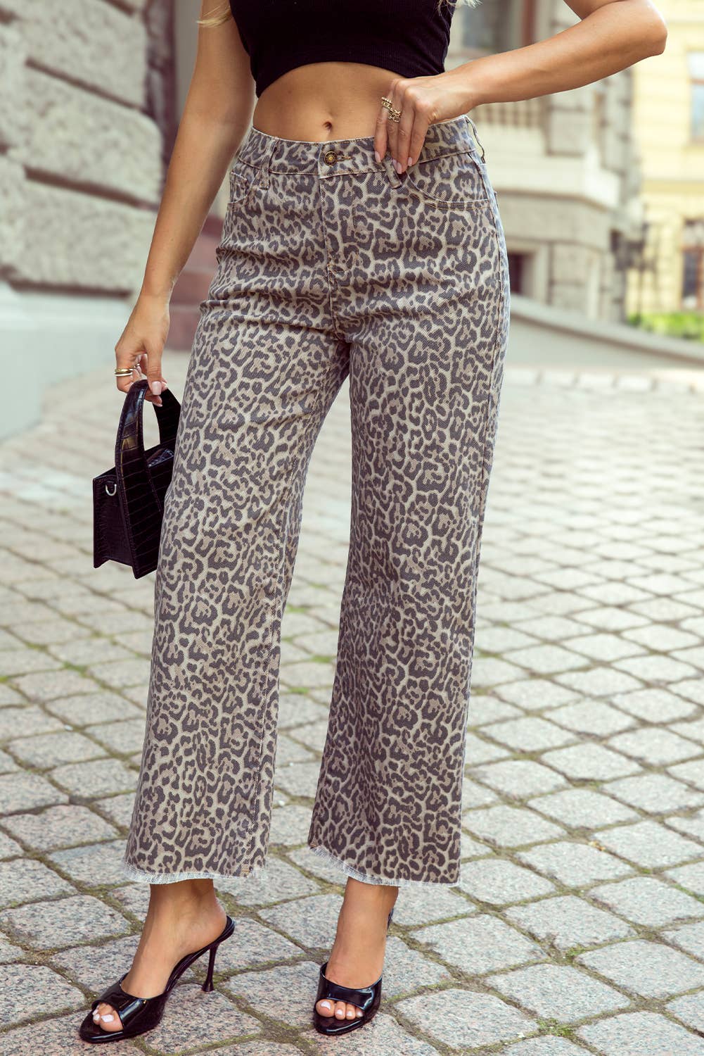leopard print high waist wide leg frayed jeans at the rustic barn in Killingworth ct