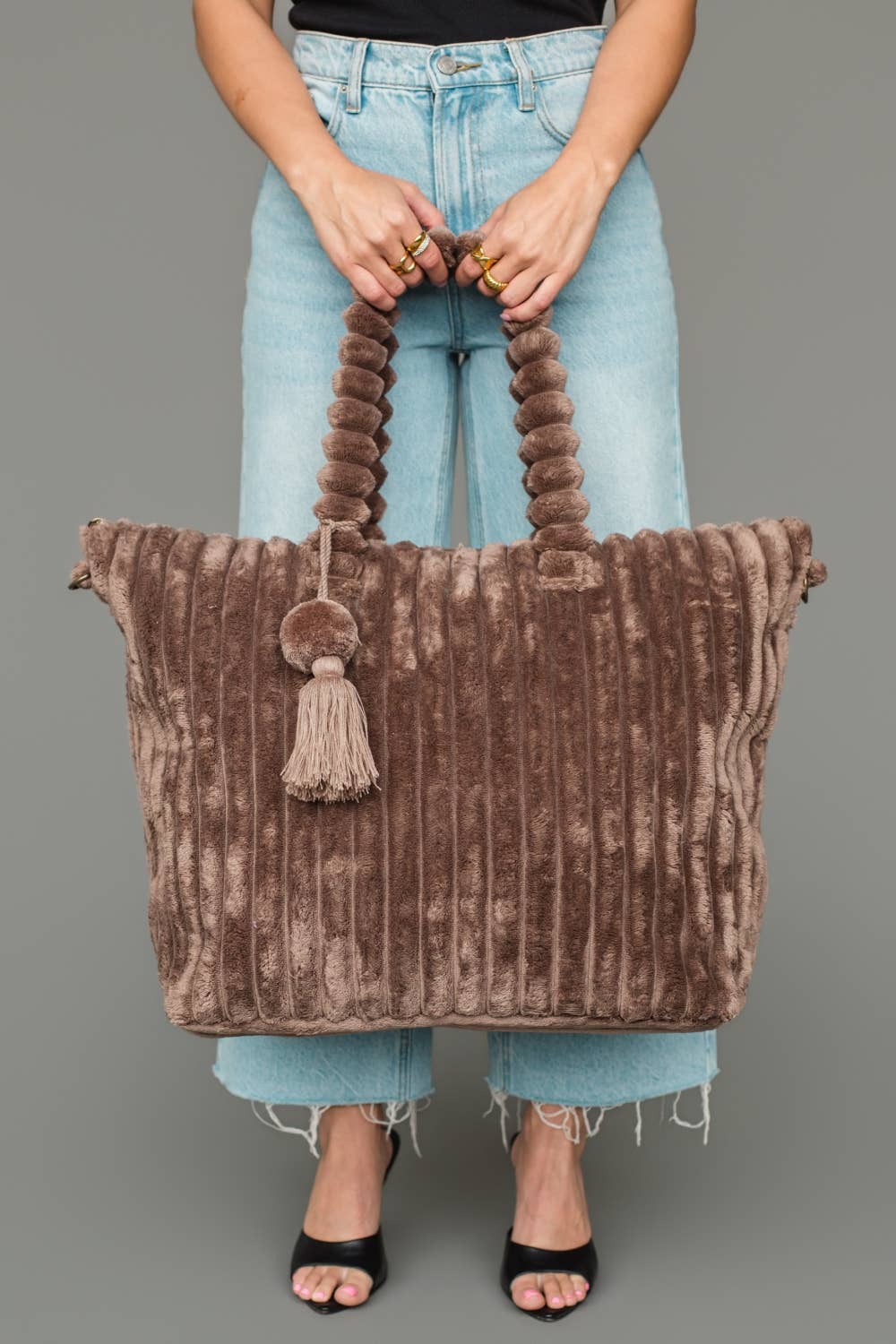 The Plush Ribbed Oversized Tote Chocolate Brown at the rustic barn in killingworth ct