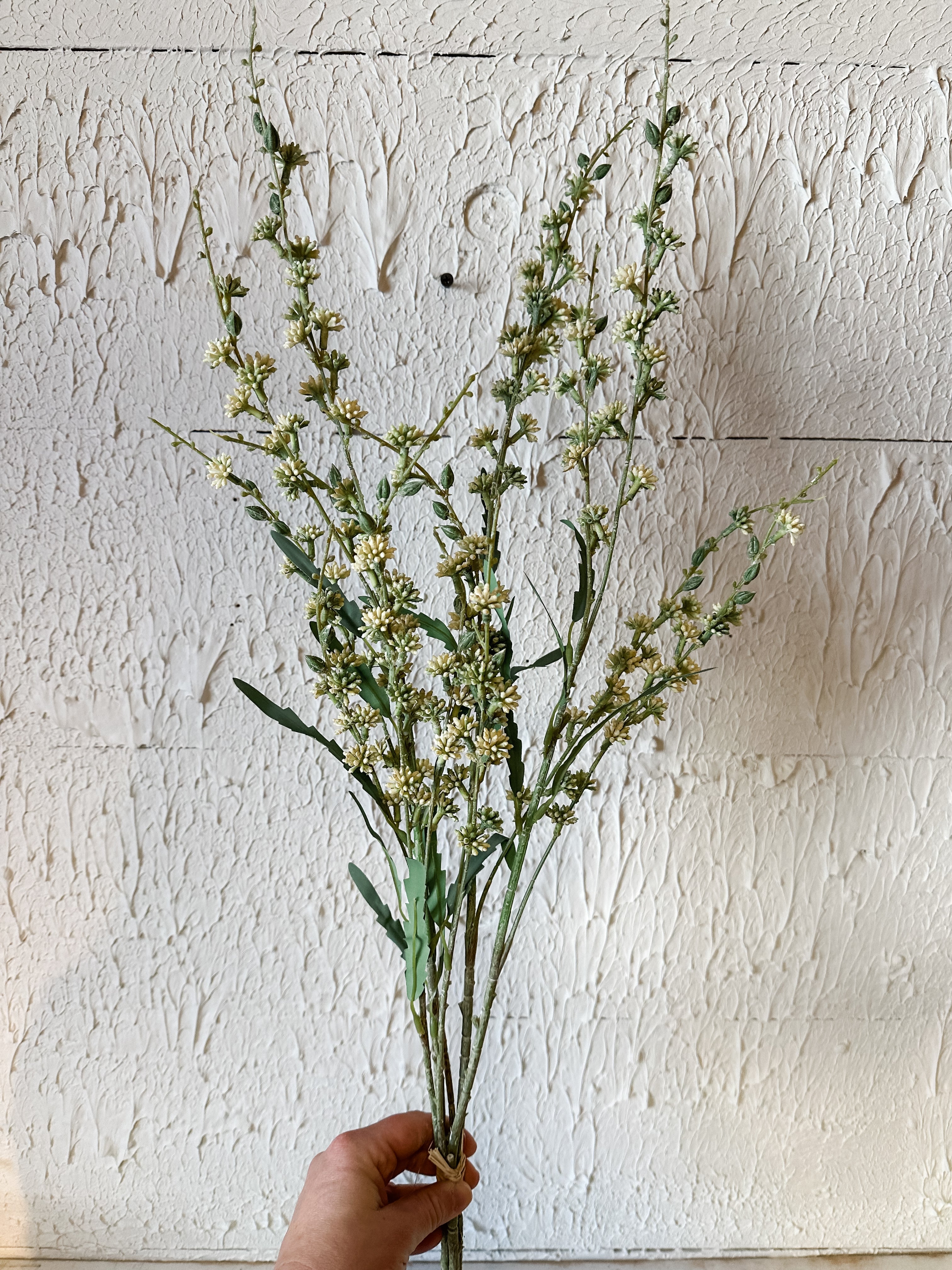 cream berry bundle faux steam at the Rustic Barn in Killingworth, CT