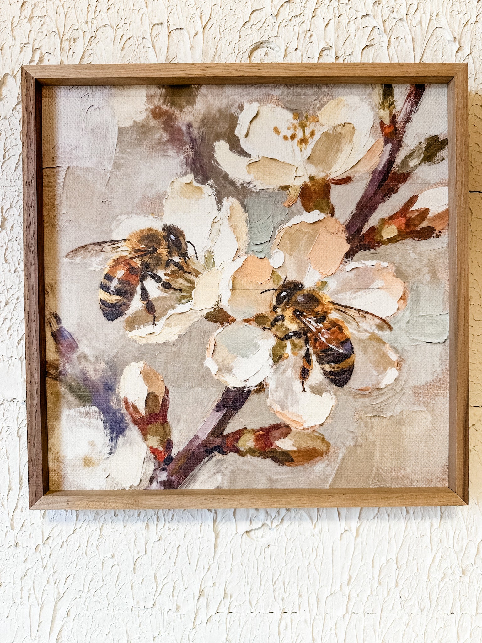 busy bees and florals wall decor at the rustic barn in Killingworth ct