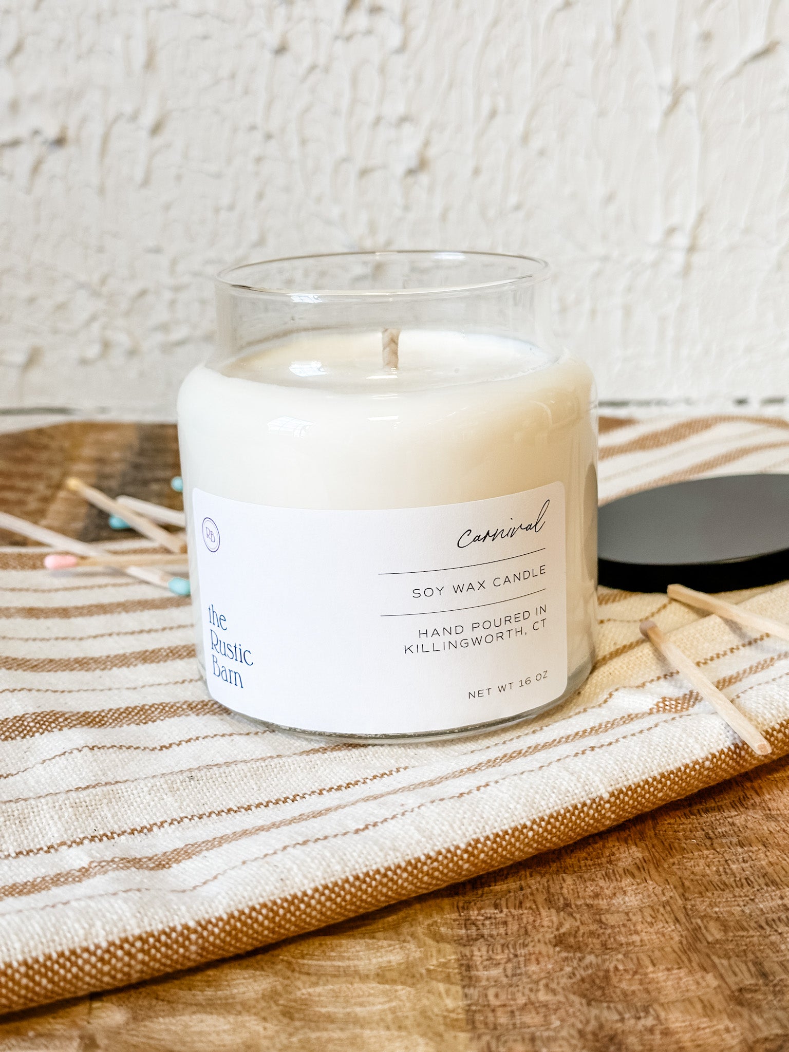 hand poured soy caramel and butter cream soy candle at the rustic barn in killingworth ct