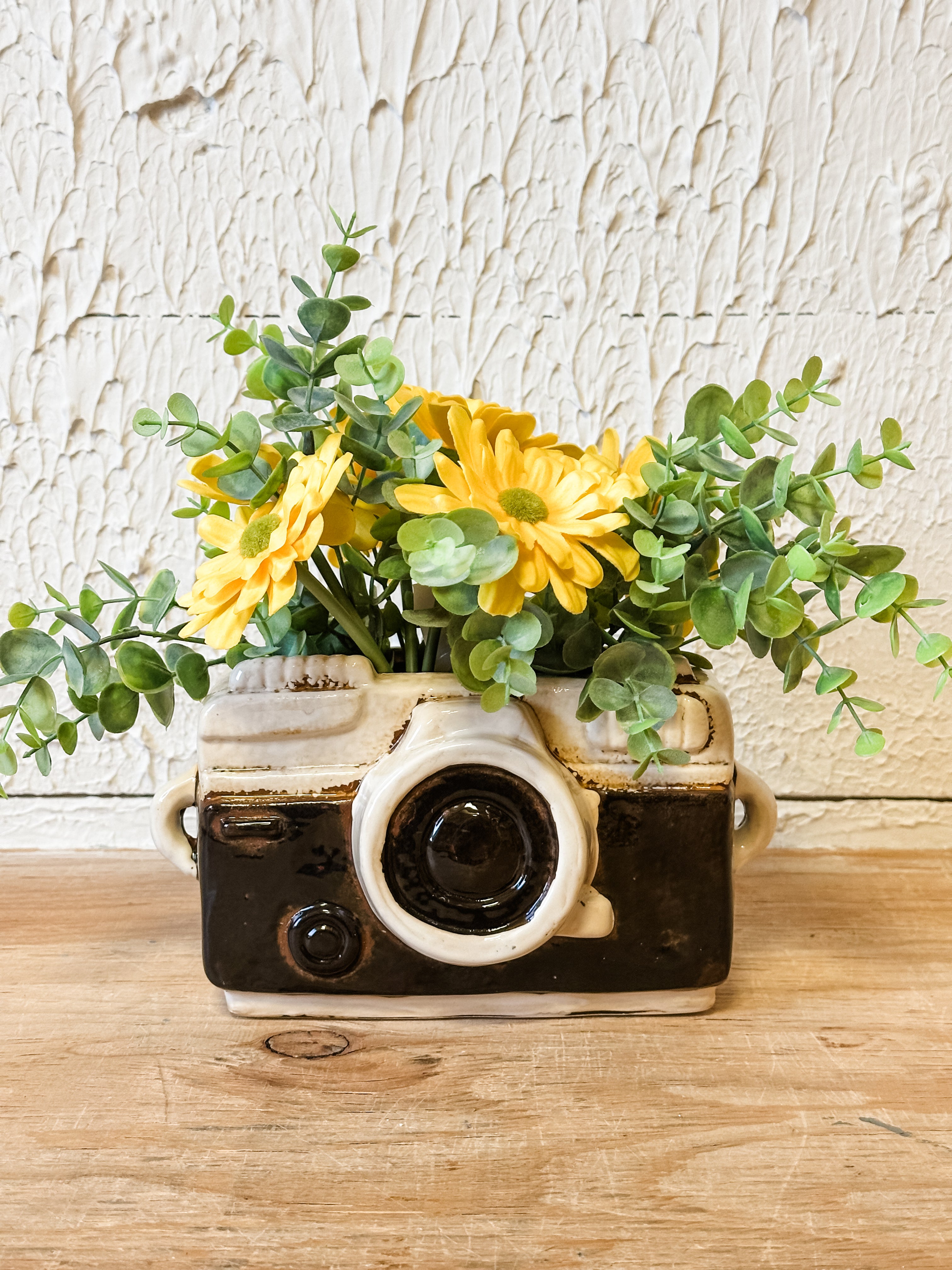 Vintage Lens Retro Ceramic Camera Planter – 9” Decorative Succulent Pot