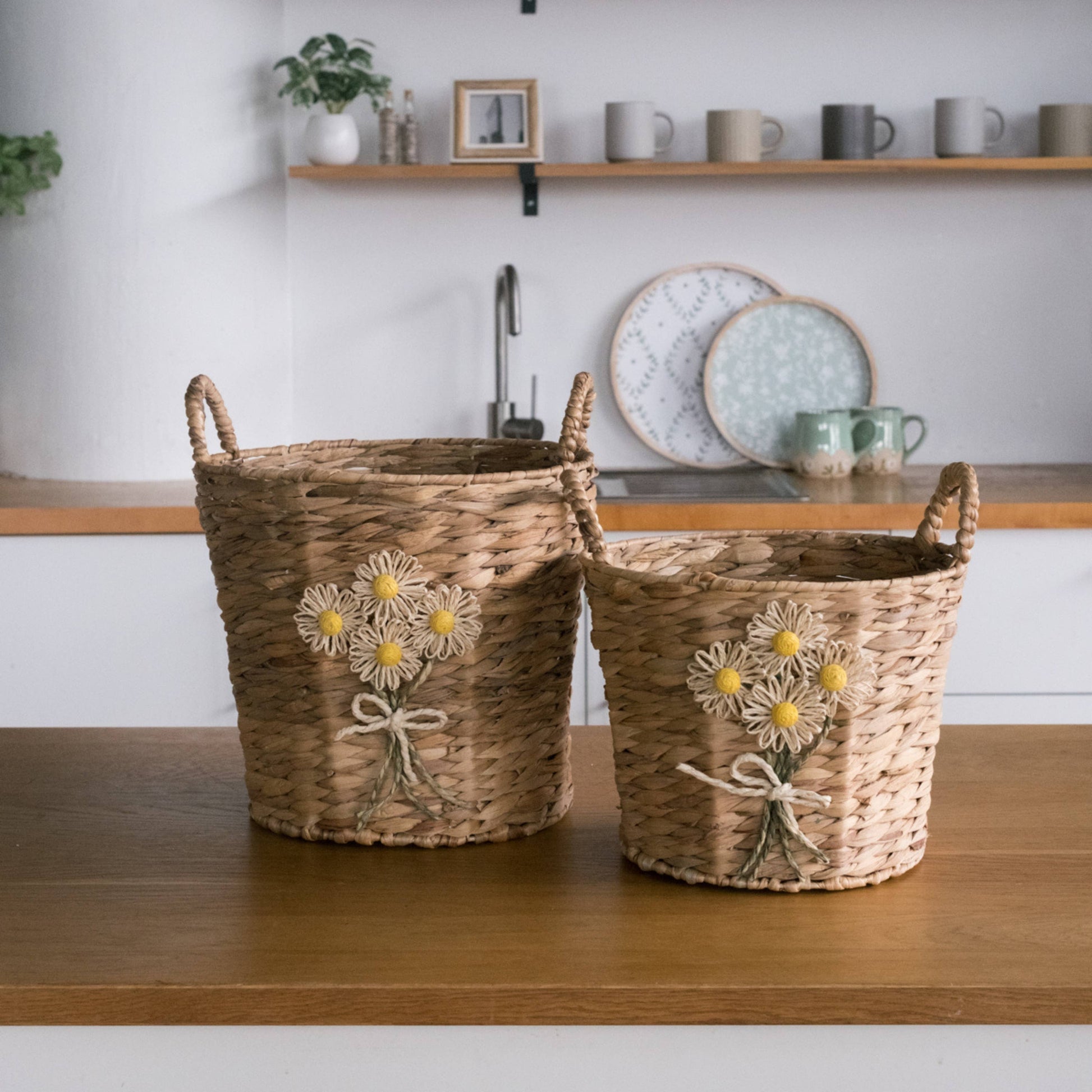 cottage bloom round baskets with floral accents at the rustic barn in Killingworth ct