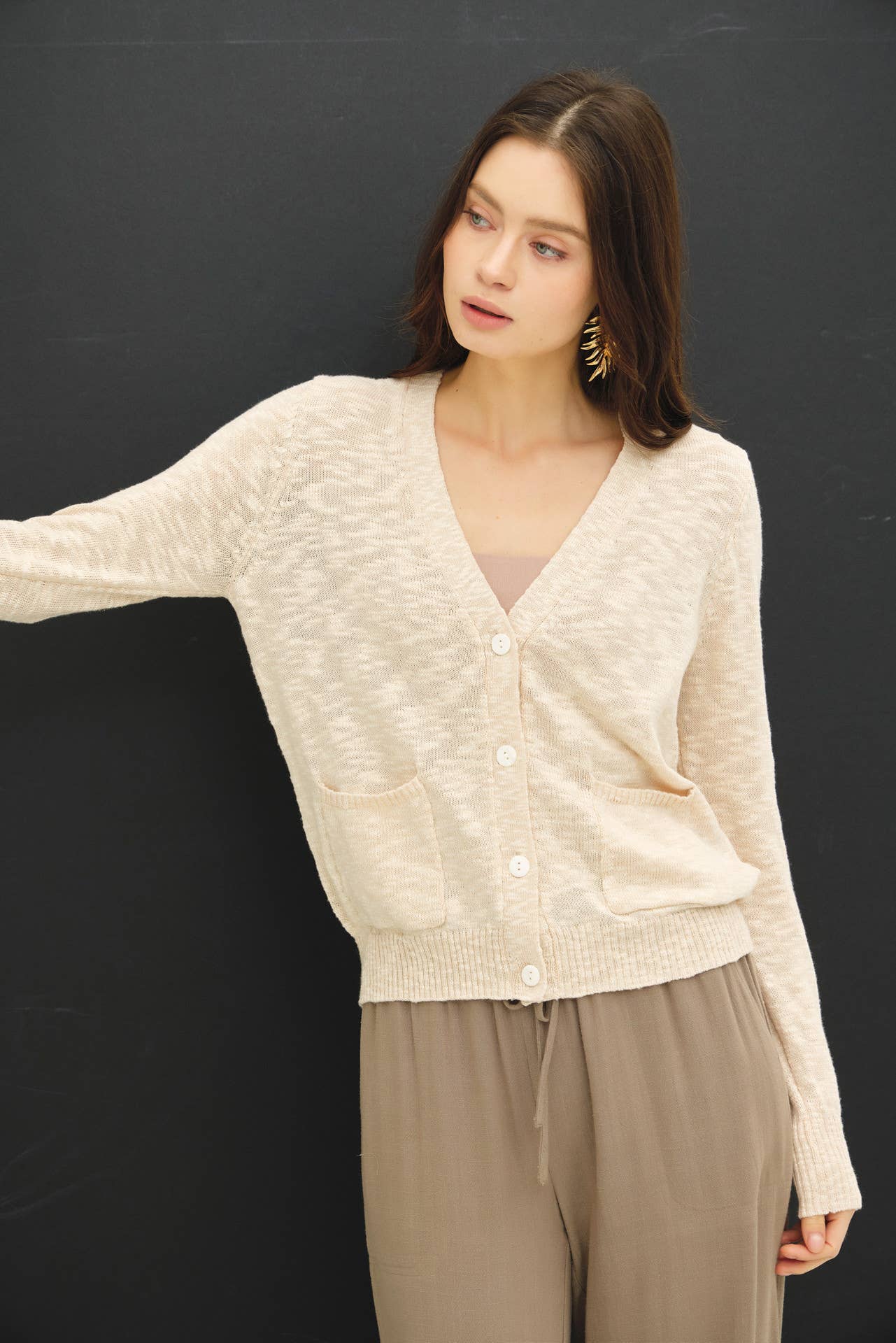 cotton slub button up cardigan with pockets at the rustic barn in Killingworth ct