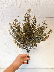 faux boxwood berry bush at The Rustic Barn in Killingworth CT