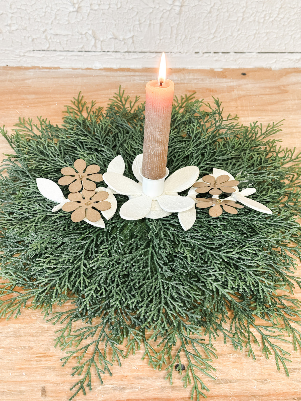 faux cedar round greenery placemat at the rustic barn in killingworth ct