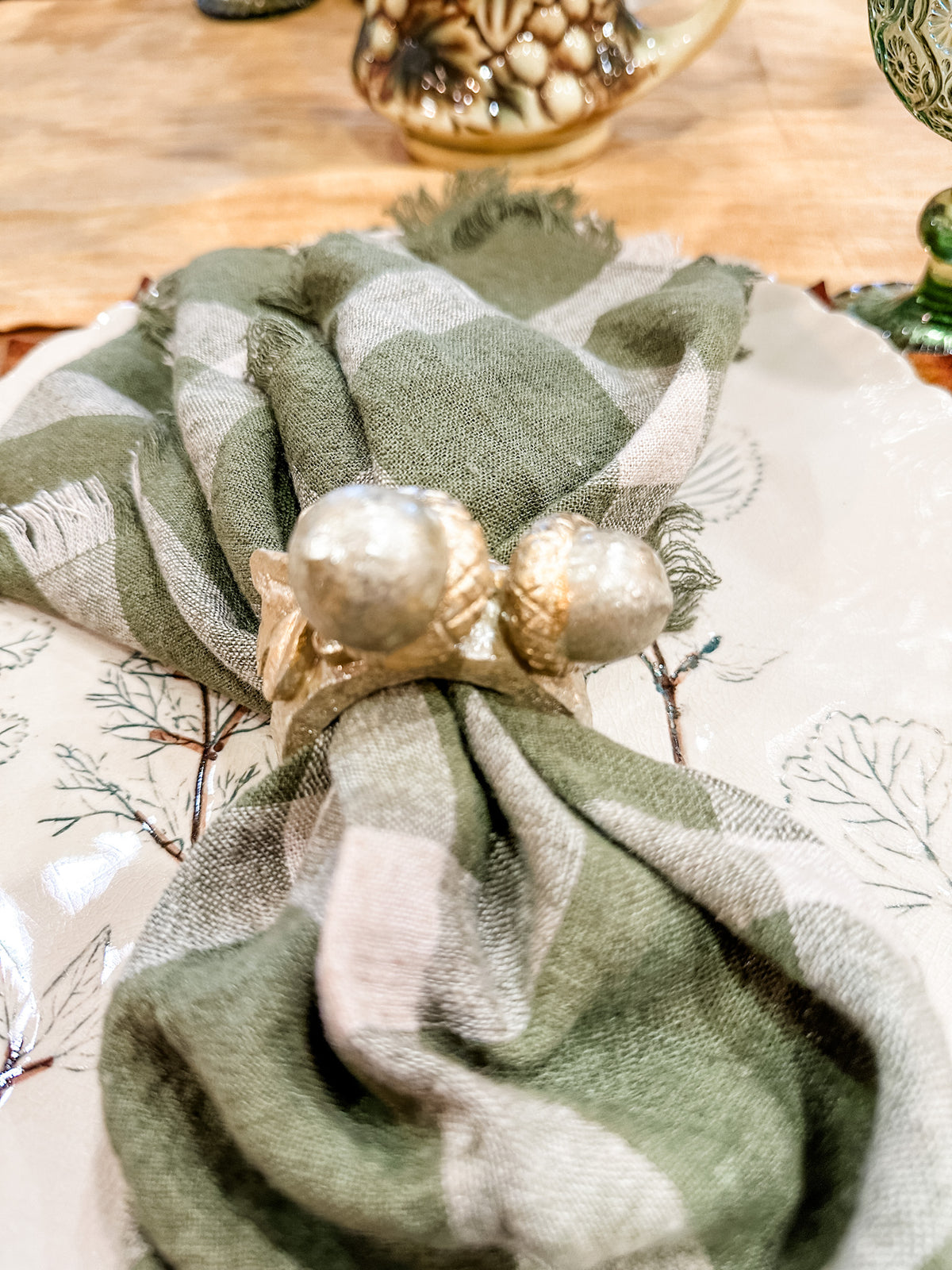 gold acorn napkin rings at the rustic barn in killingworth ct
