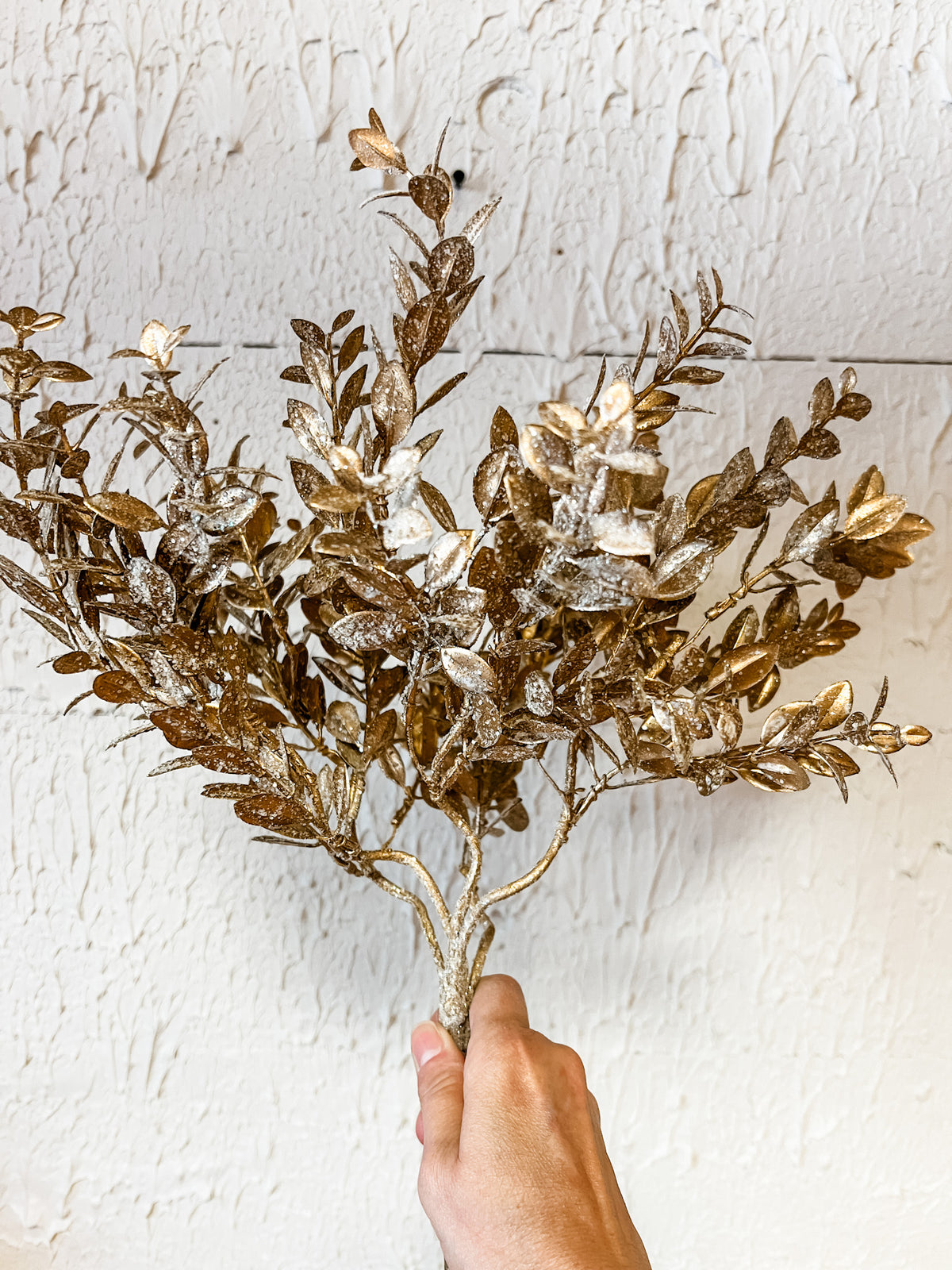 mini gold boxwood leaf spray at the rustic barn in killingworth ct