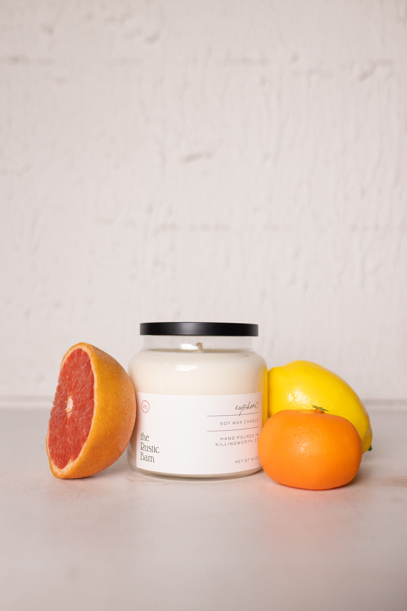 grapefruit lemon citrus hand-poured soy candle at the rustic barn in Killingworth ct