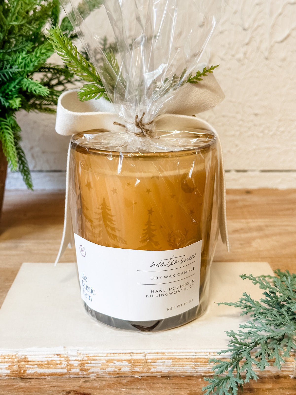 hand poured soy winter scented candle at the rustic barn in killingworth ct