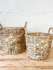 cottage bloom round baskets with floral accents at the rustic barn in Killingworth ct
