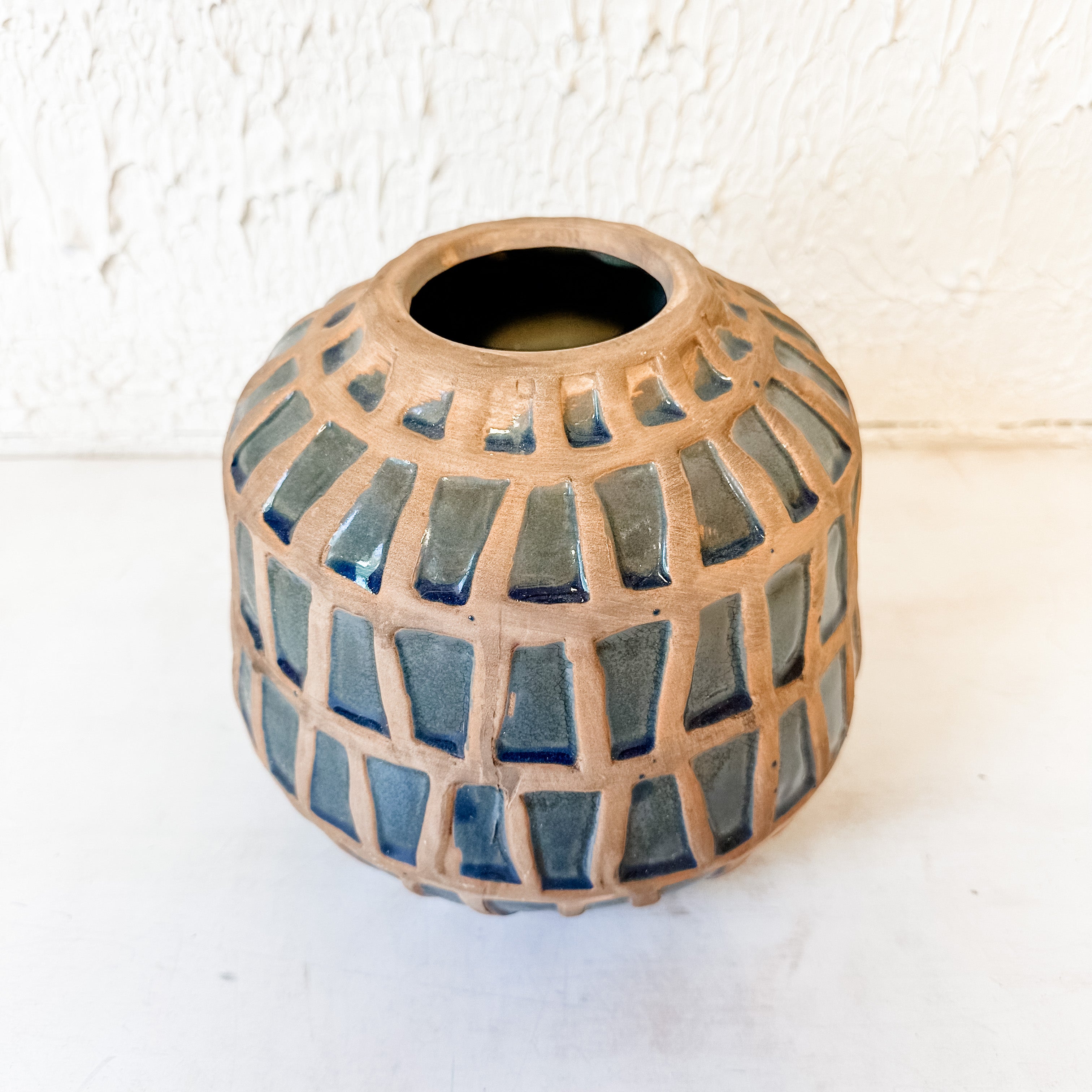 Round Debossed Terra-cotta Vase