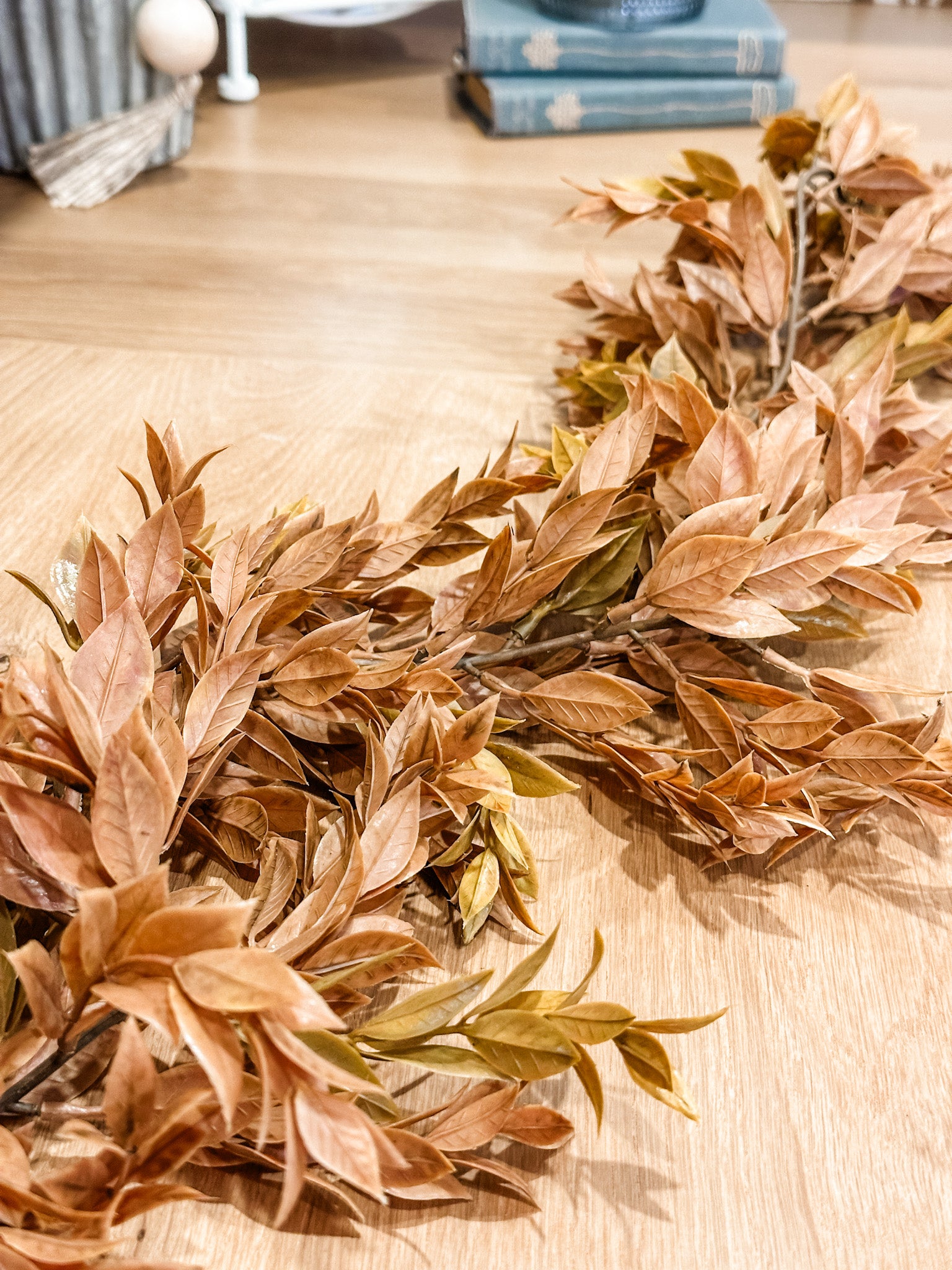 lush spear leaf golden color fall garland at the rustic barn in killingworth ct