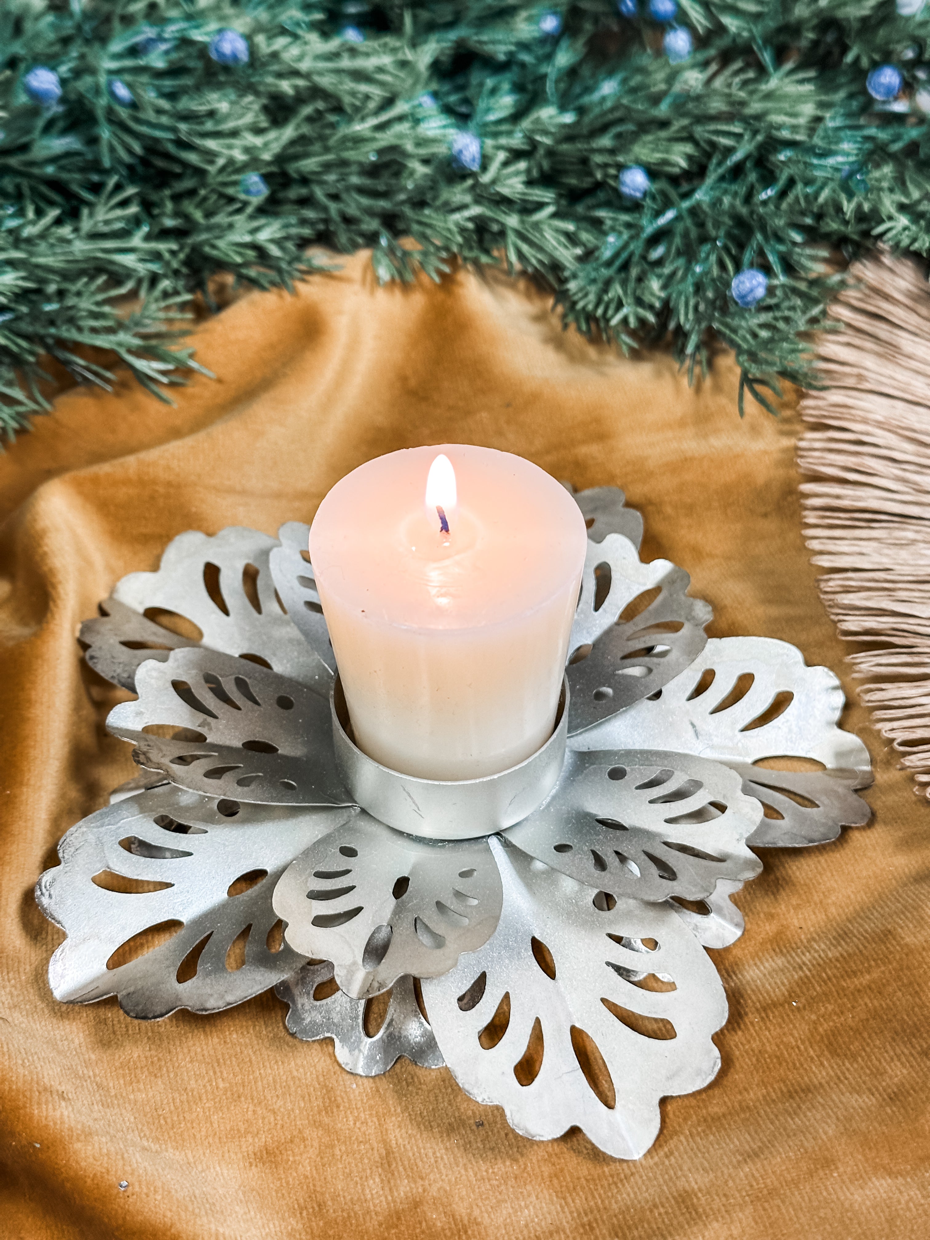 metal snowflake tealight holder at The Rustic Barn in Killingworth CT