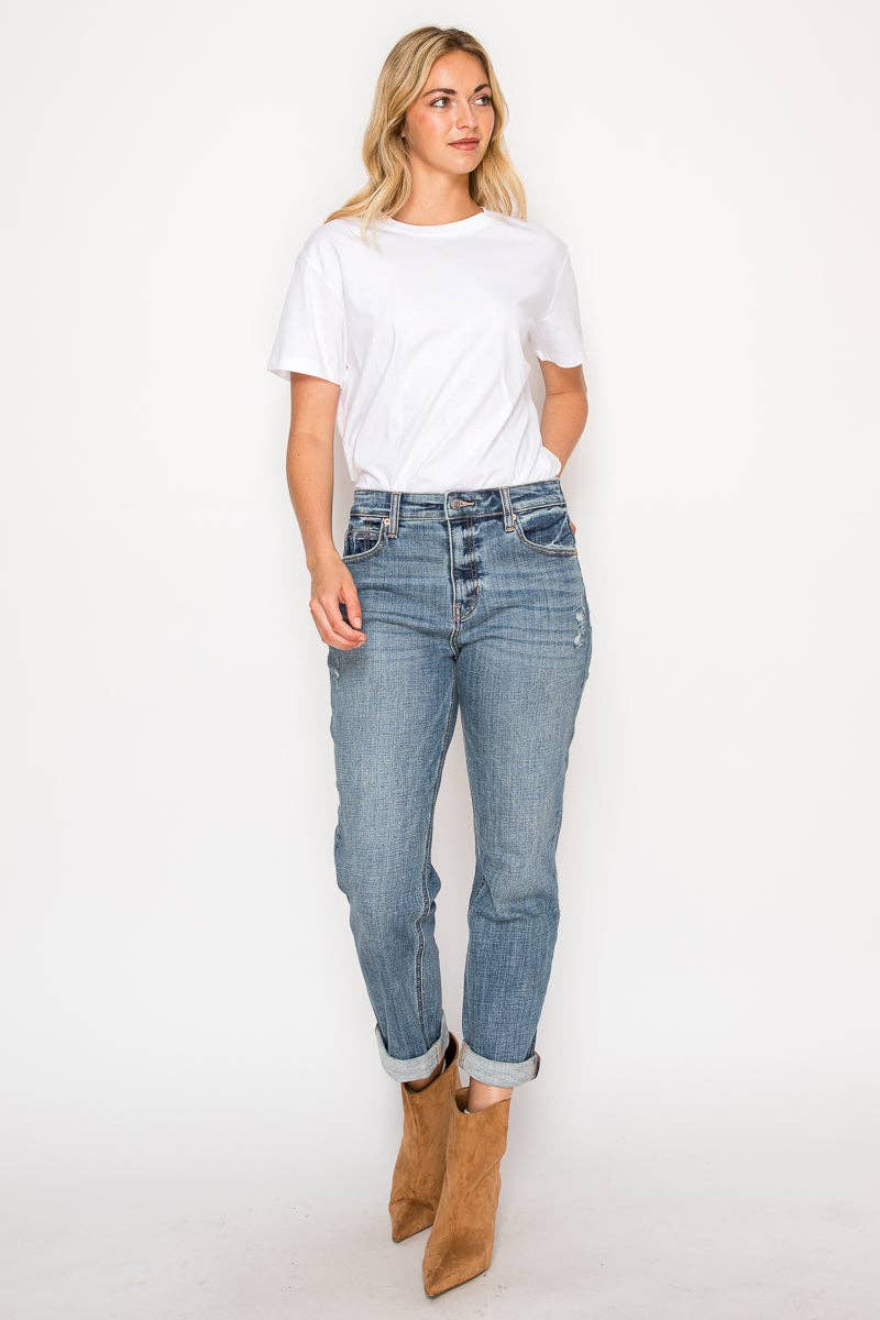 mid rise modern boyfriend style jeans at the rustic barn in Killingworth ct