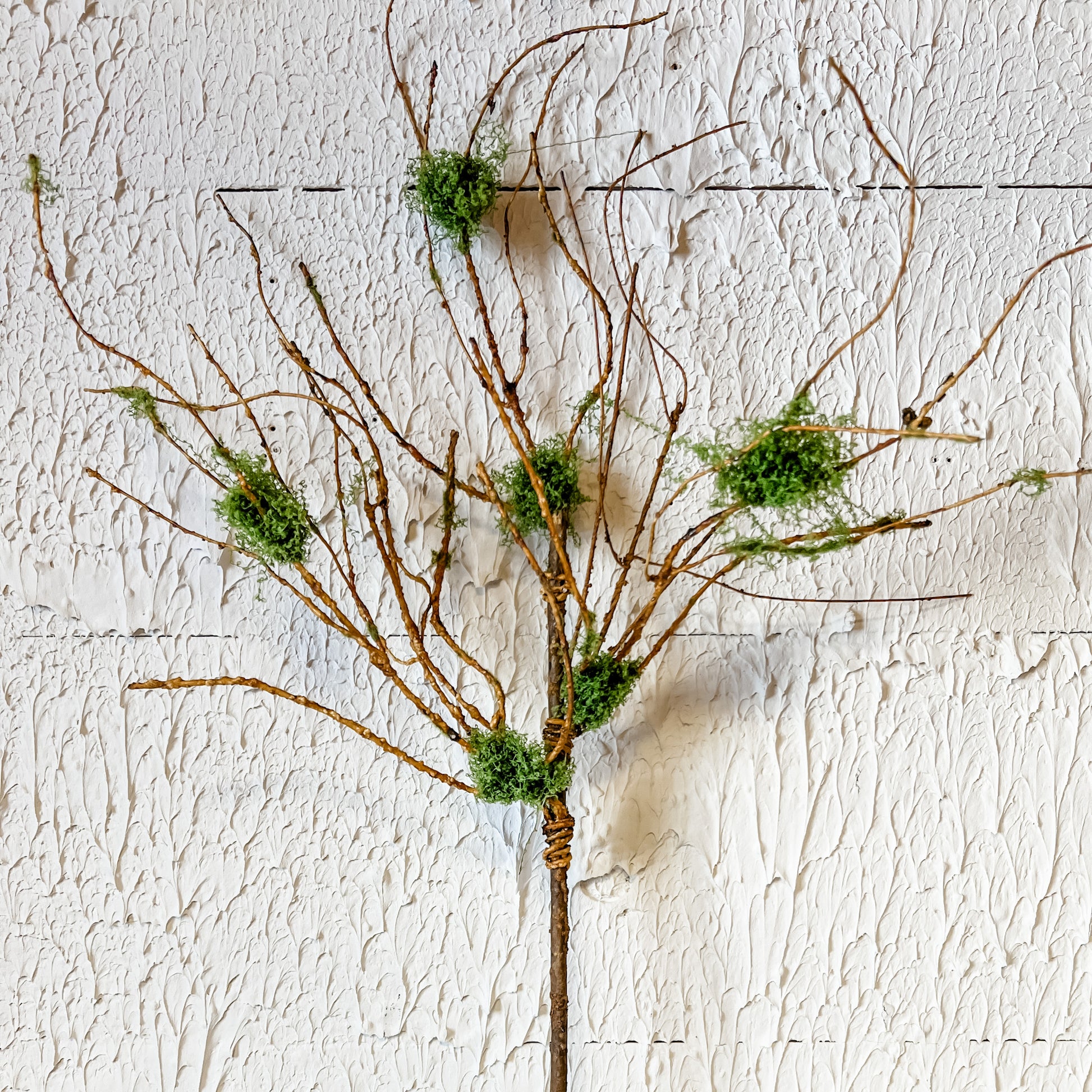 moss and twig faux spray at the rustic barn in killingworth ct