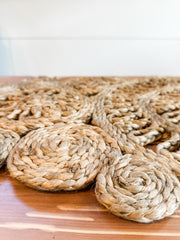 natural hand woven jute table runner at the rustic barn in Killingworth ct