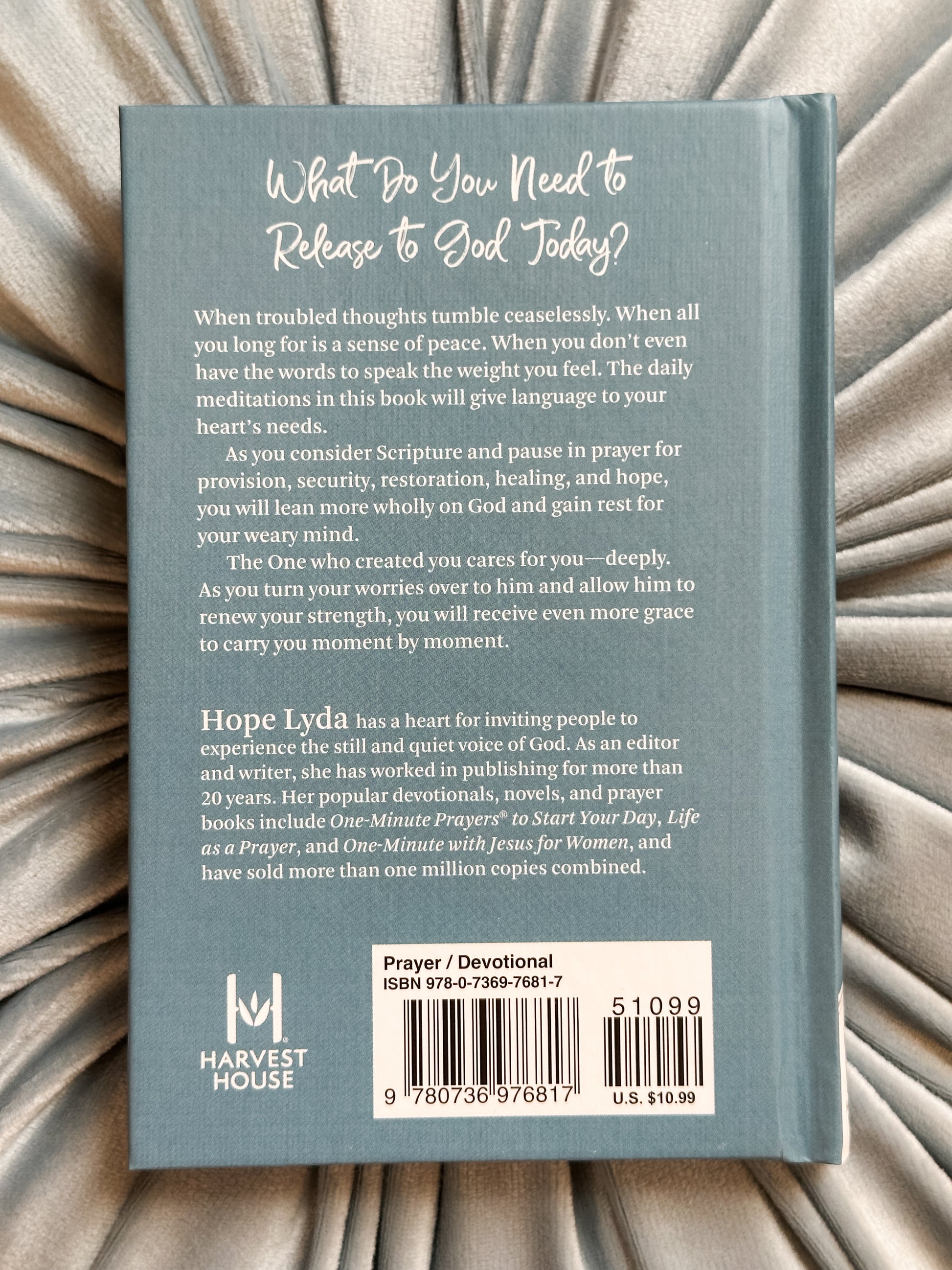 one minute prayers to unwind a worried mind hardcover book at The Rustic Barn in Killingworth, CT