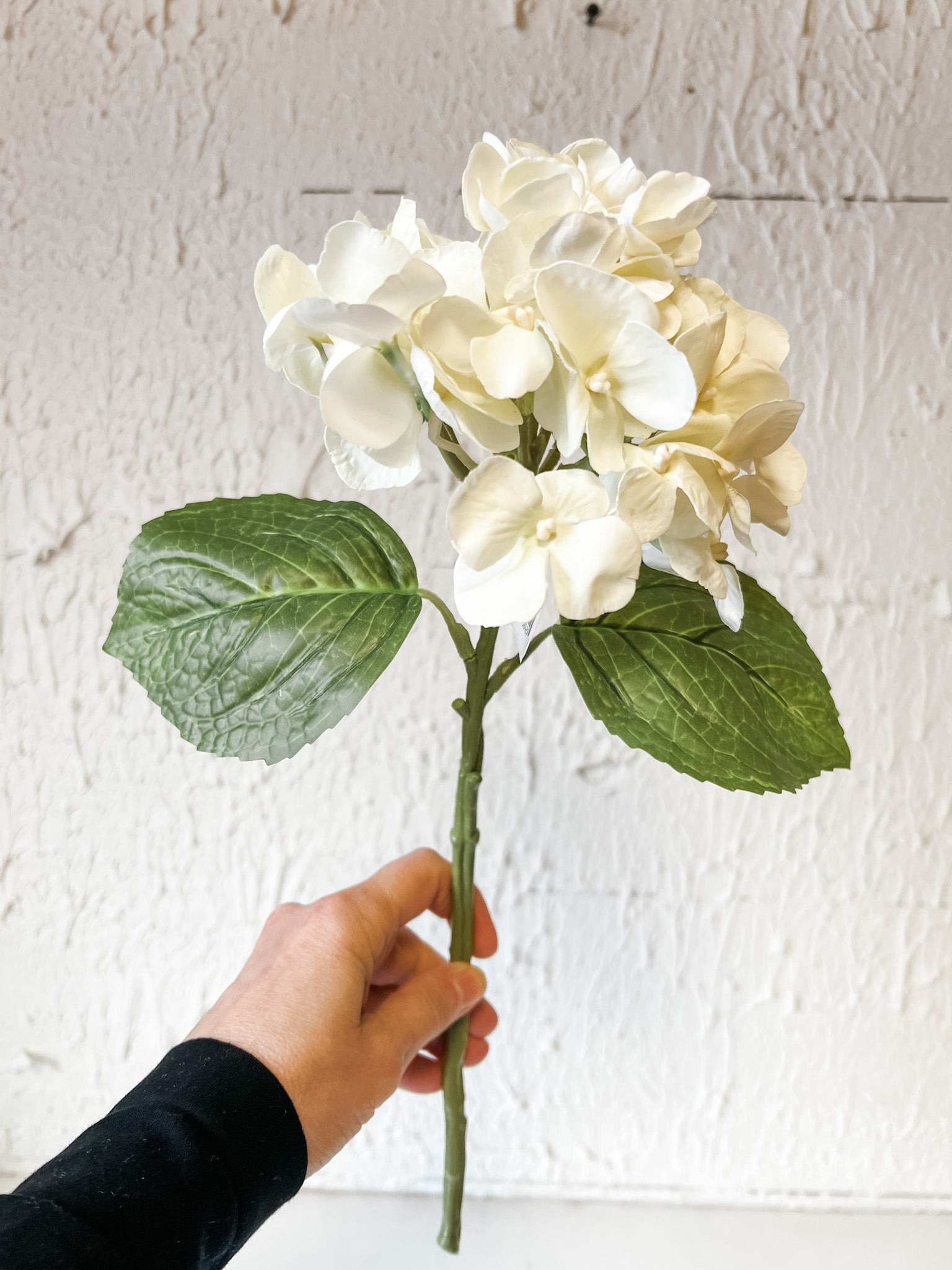 faux spring hydrangea stems at the rustic barn in killingworth ct