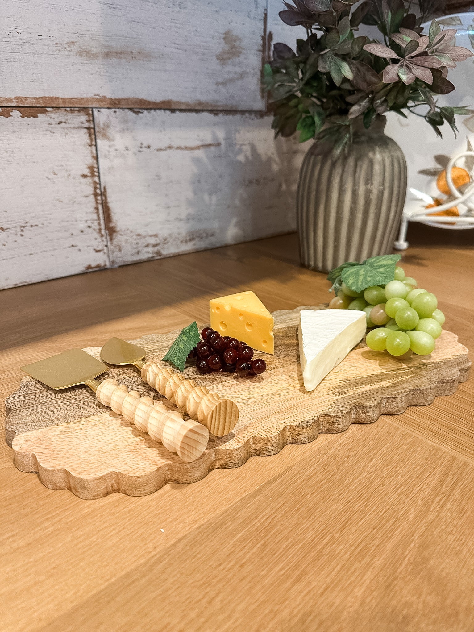 scalloped mango wood cheese board at the rustic barn in killingworth ct