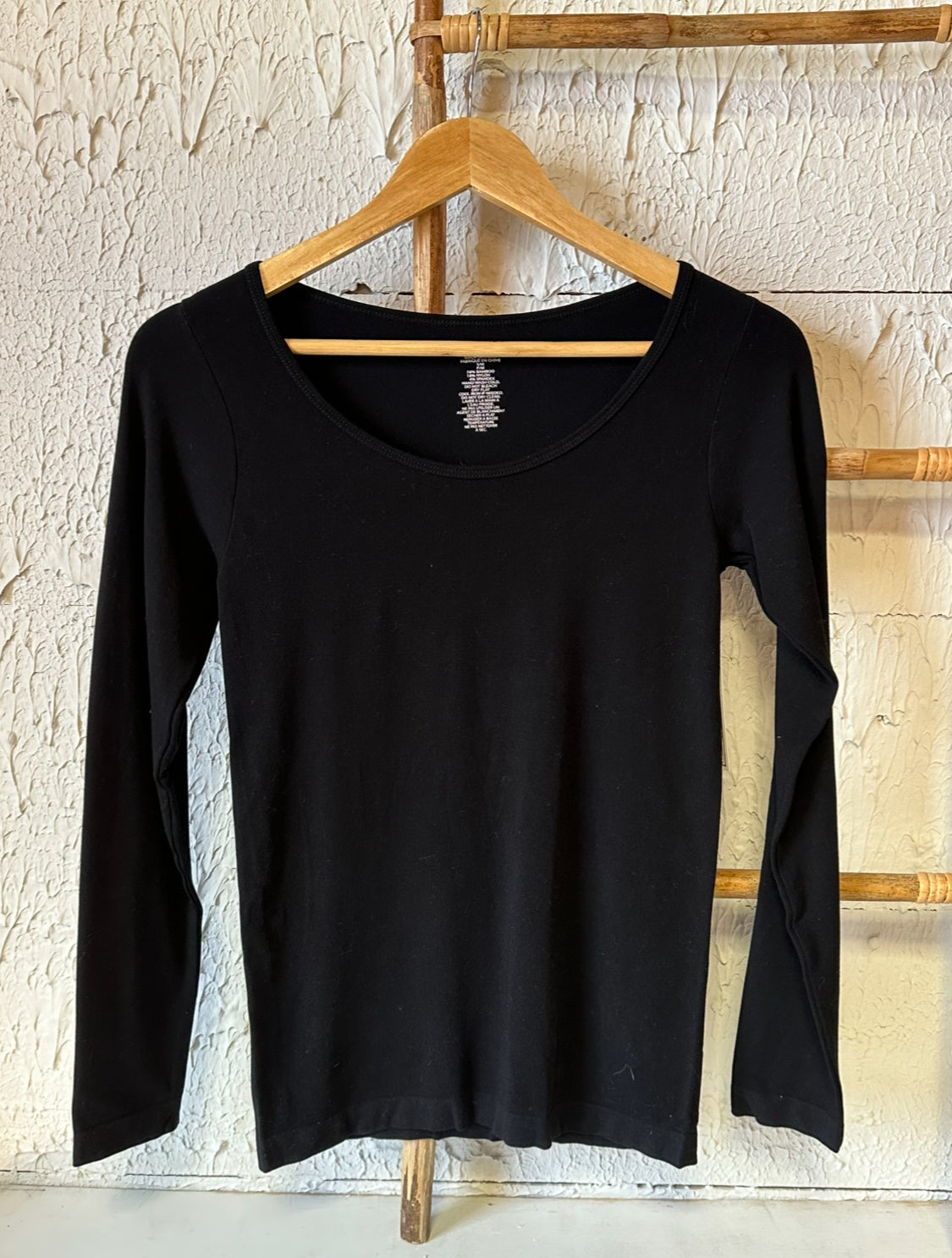 sculpt seamless bamboo long sleeve top at the Rustic Barn in Killingworth, CT