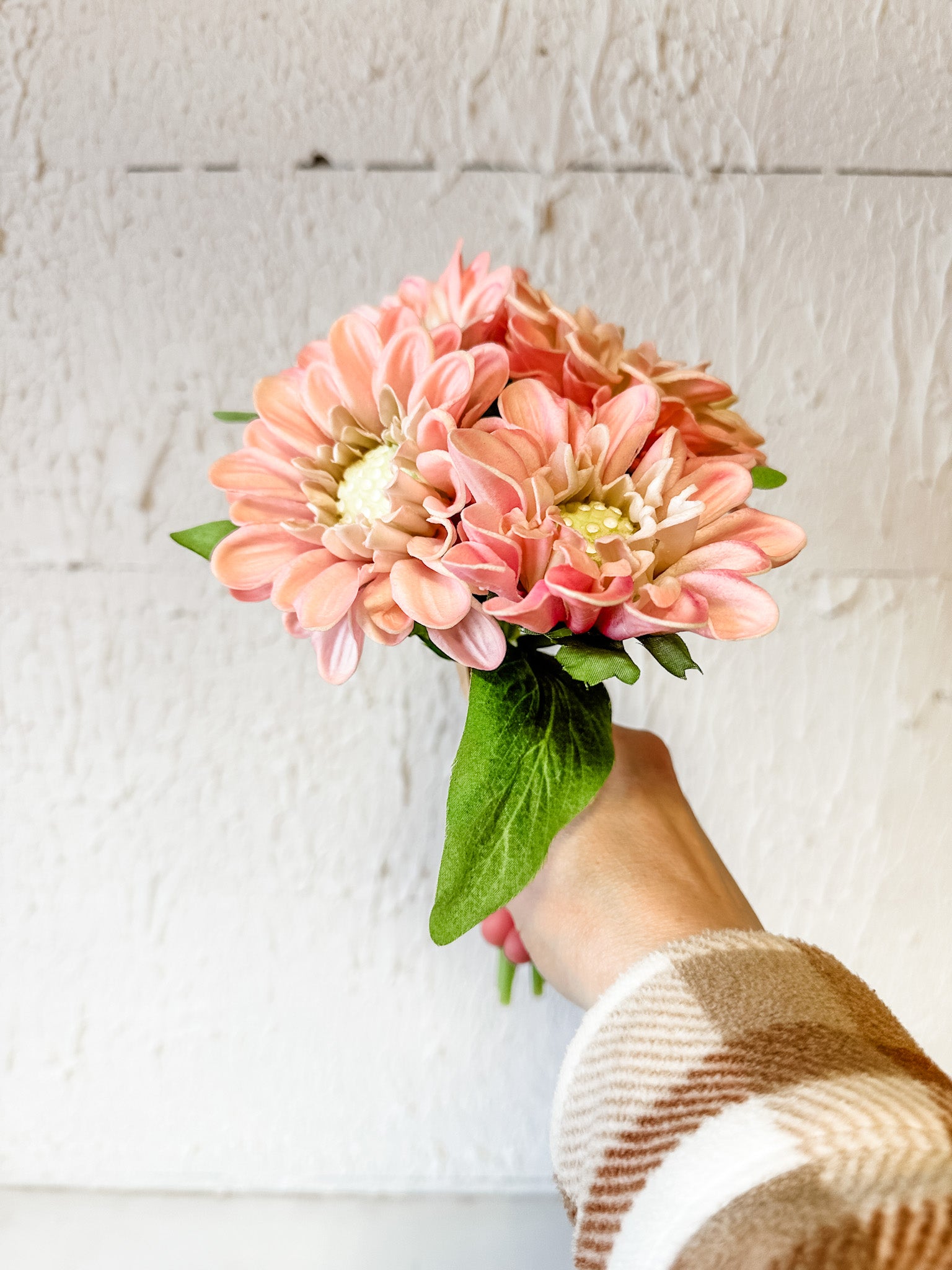spring pink faux mum at the rustic barn in Killingworth ct