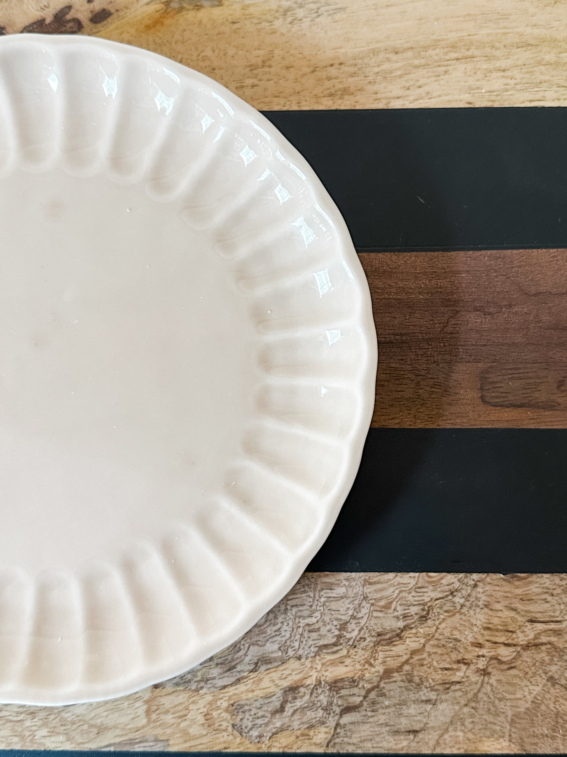 stoneware fluted plate blush color at the Rustic Barn in Killingworth CT
