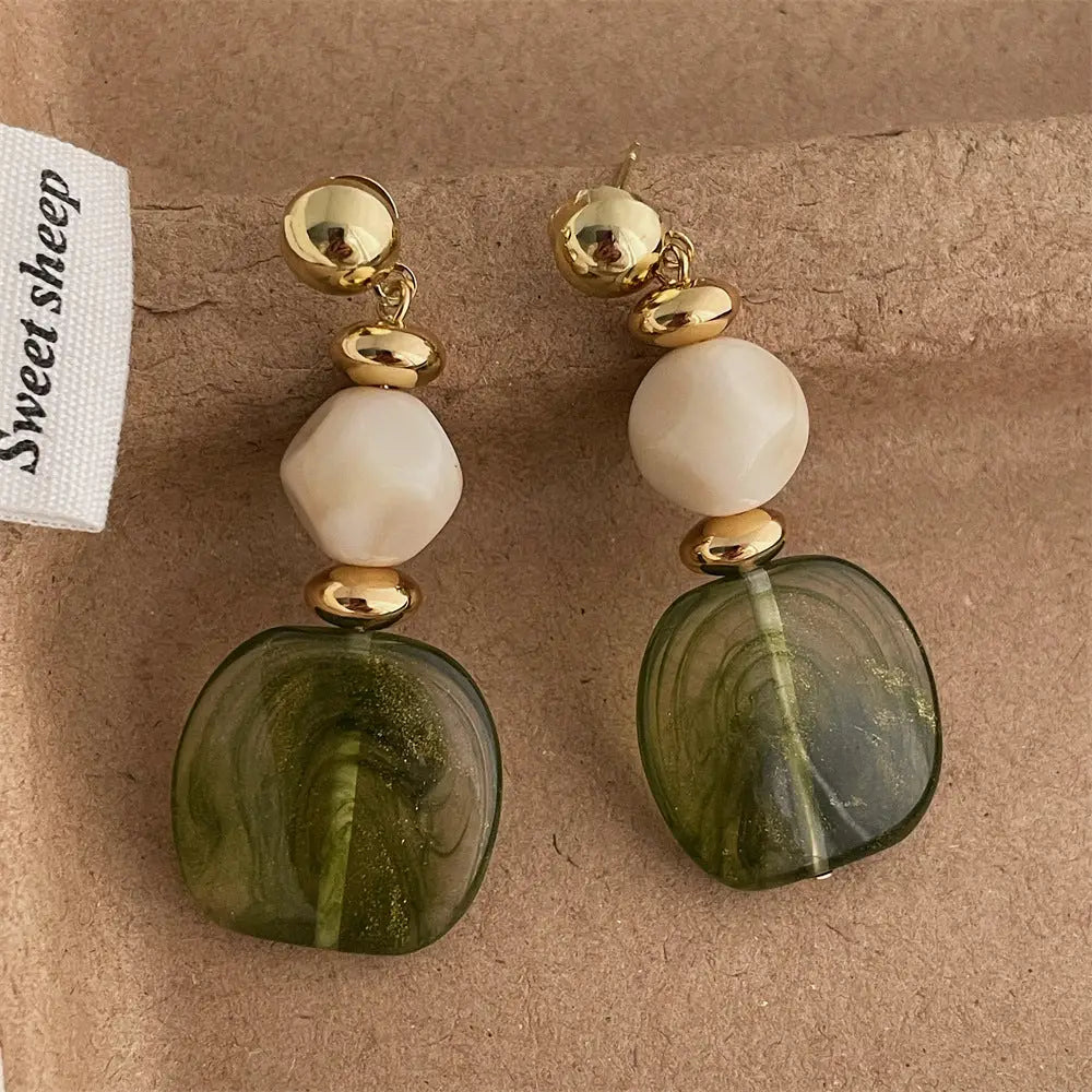 vintage geometric acrylic drop earrings at the rustic barn in killingworth ct