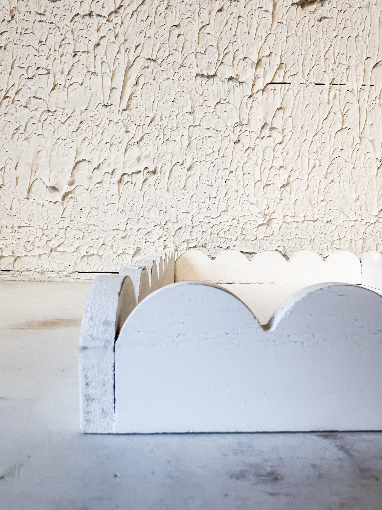 white scalloped wood tray at the rustic barn in killingworth ct