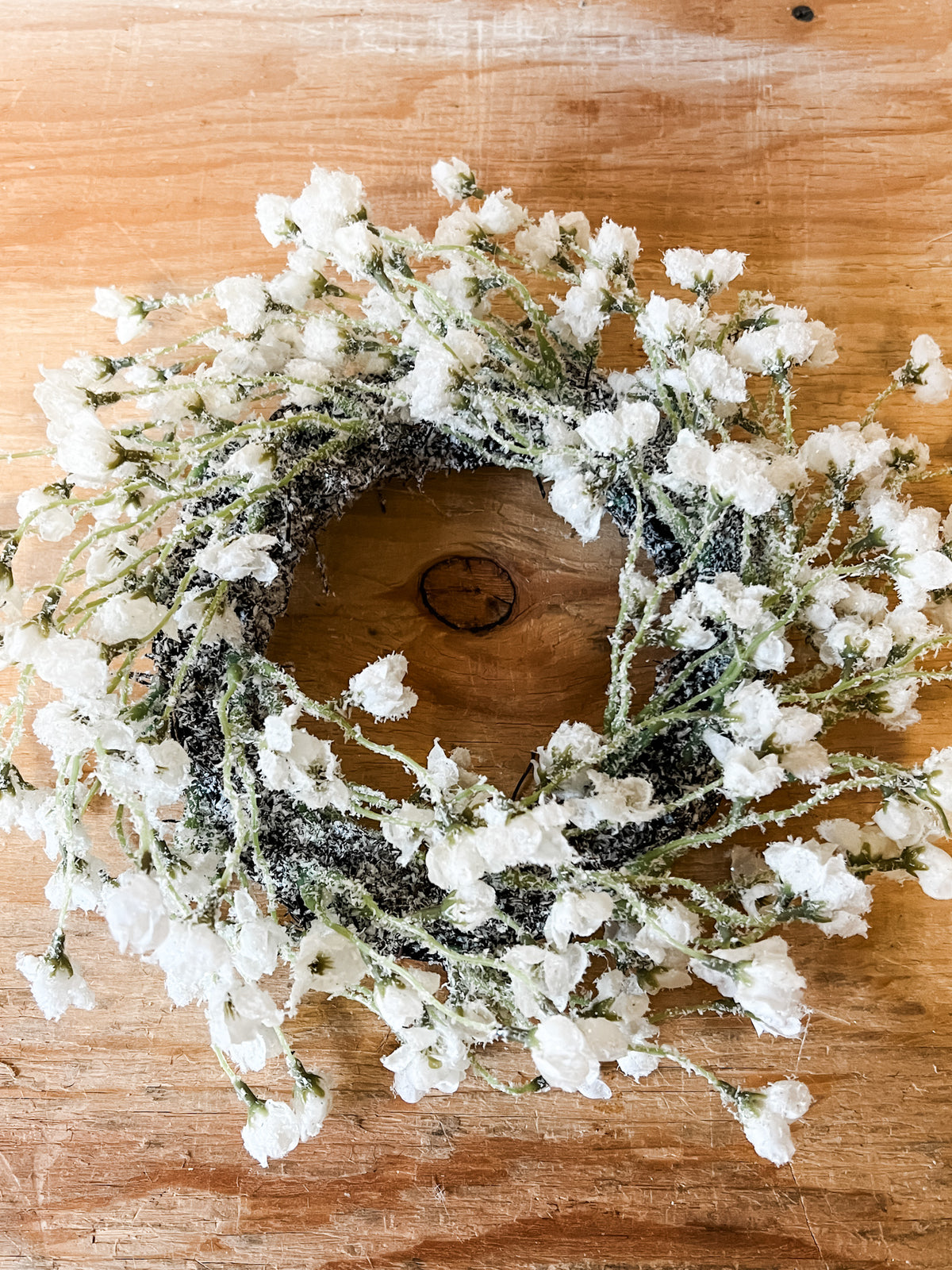 winter frosted flower candle ring at the rustic barn in killingworth ct