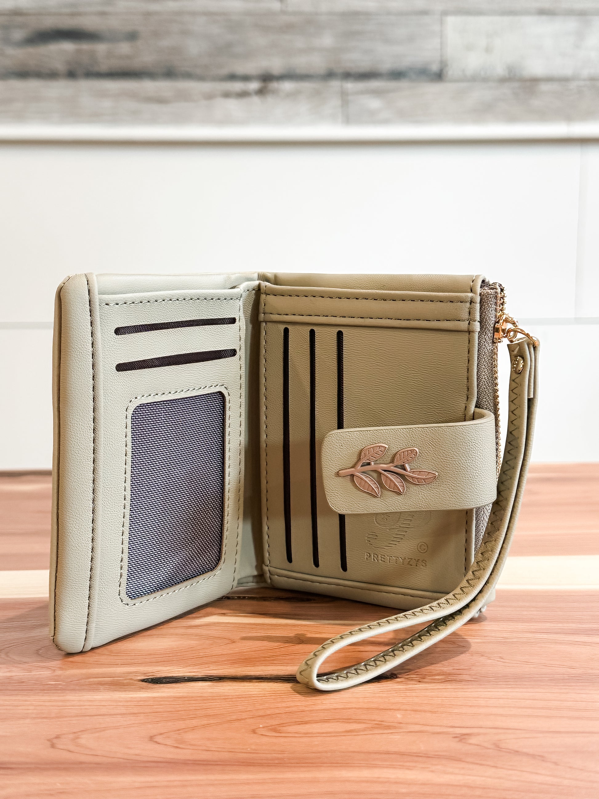 women's fashion wallet at the Rustic Barn in Killingworth, CT