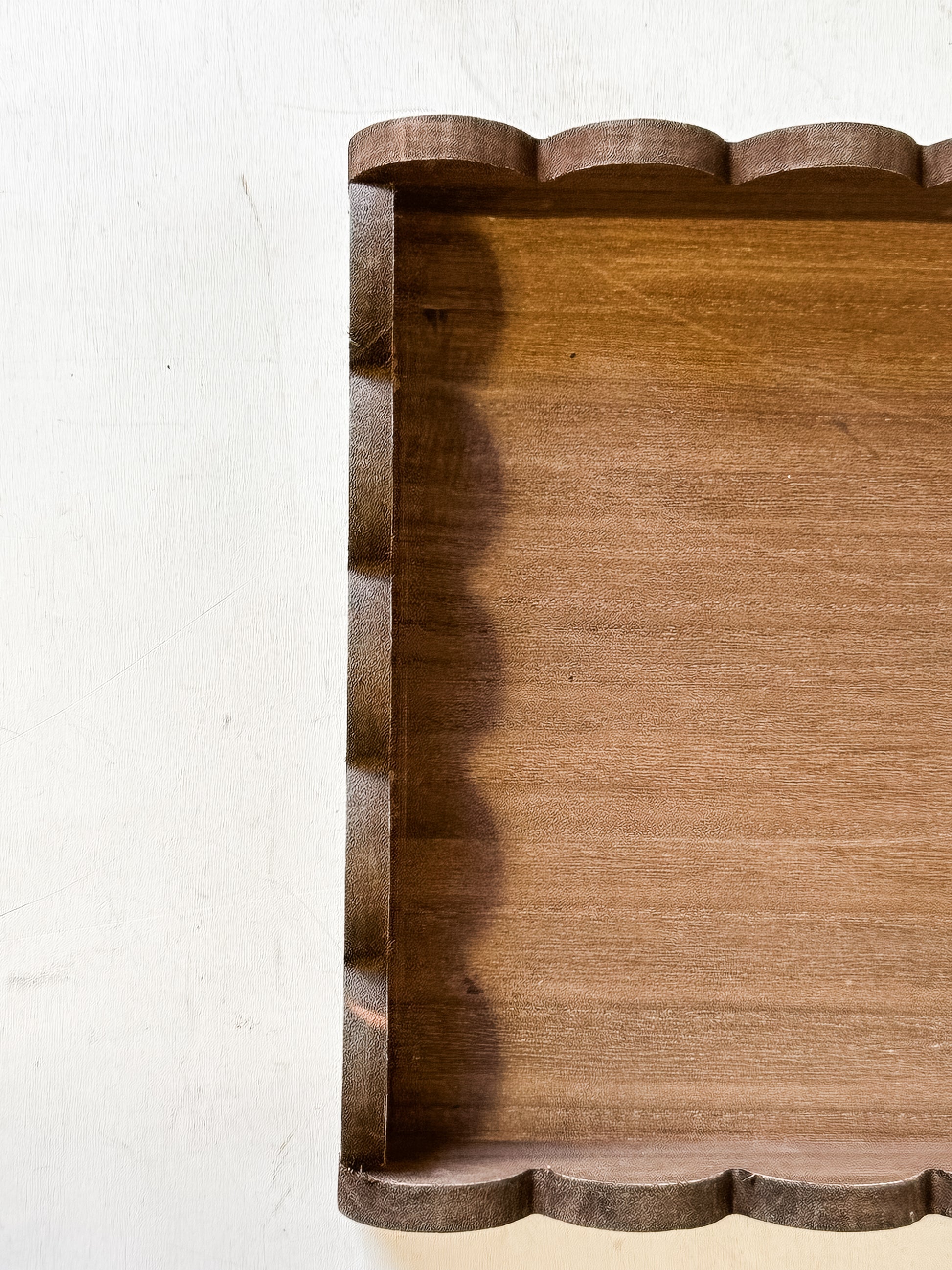 wooded scalloped trays in 3 colors at the rustic barn in killingworth ct