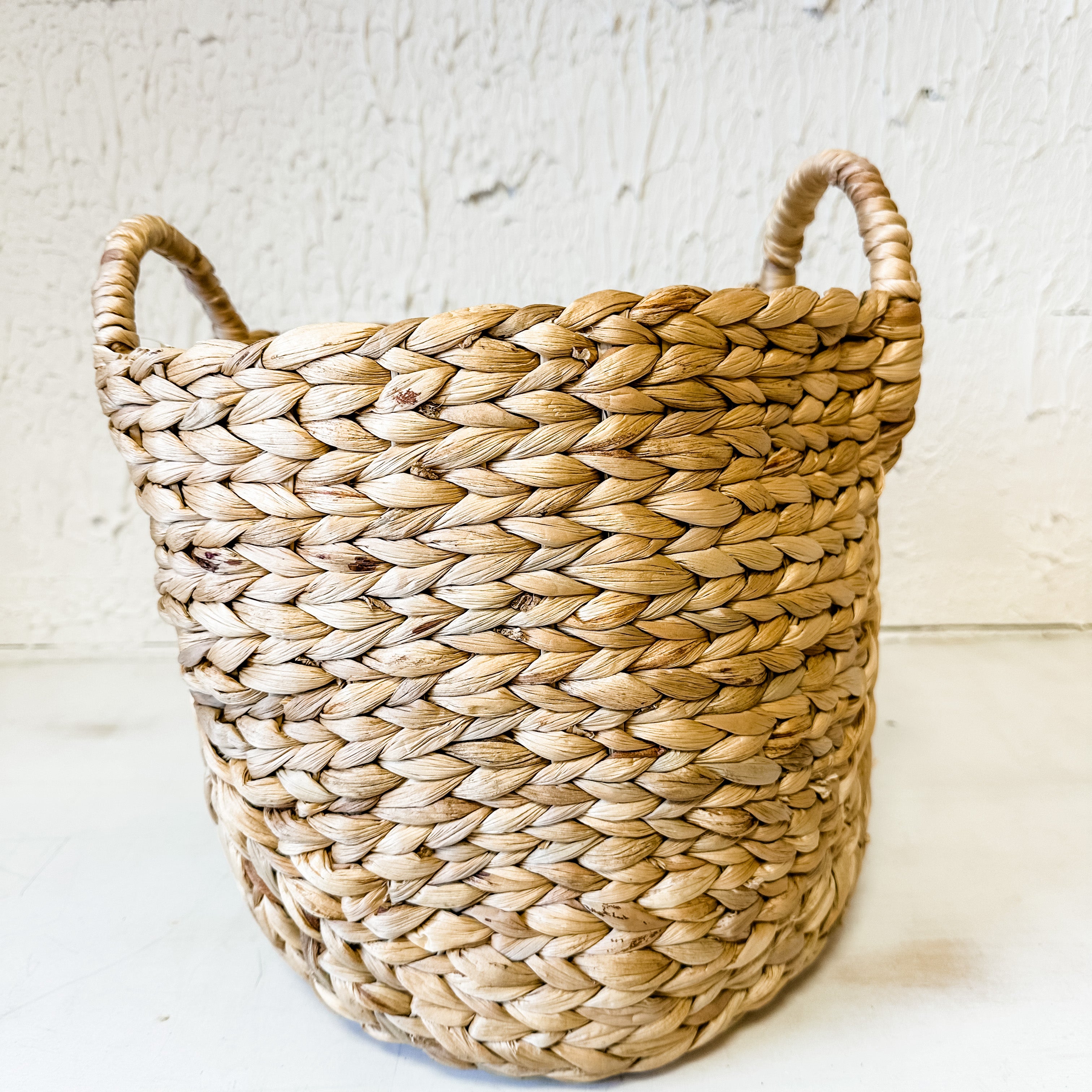 seagrass basket round the rustic barn ct