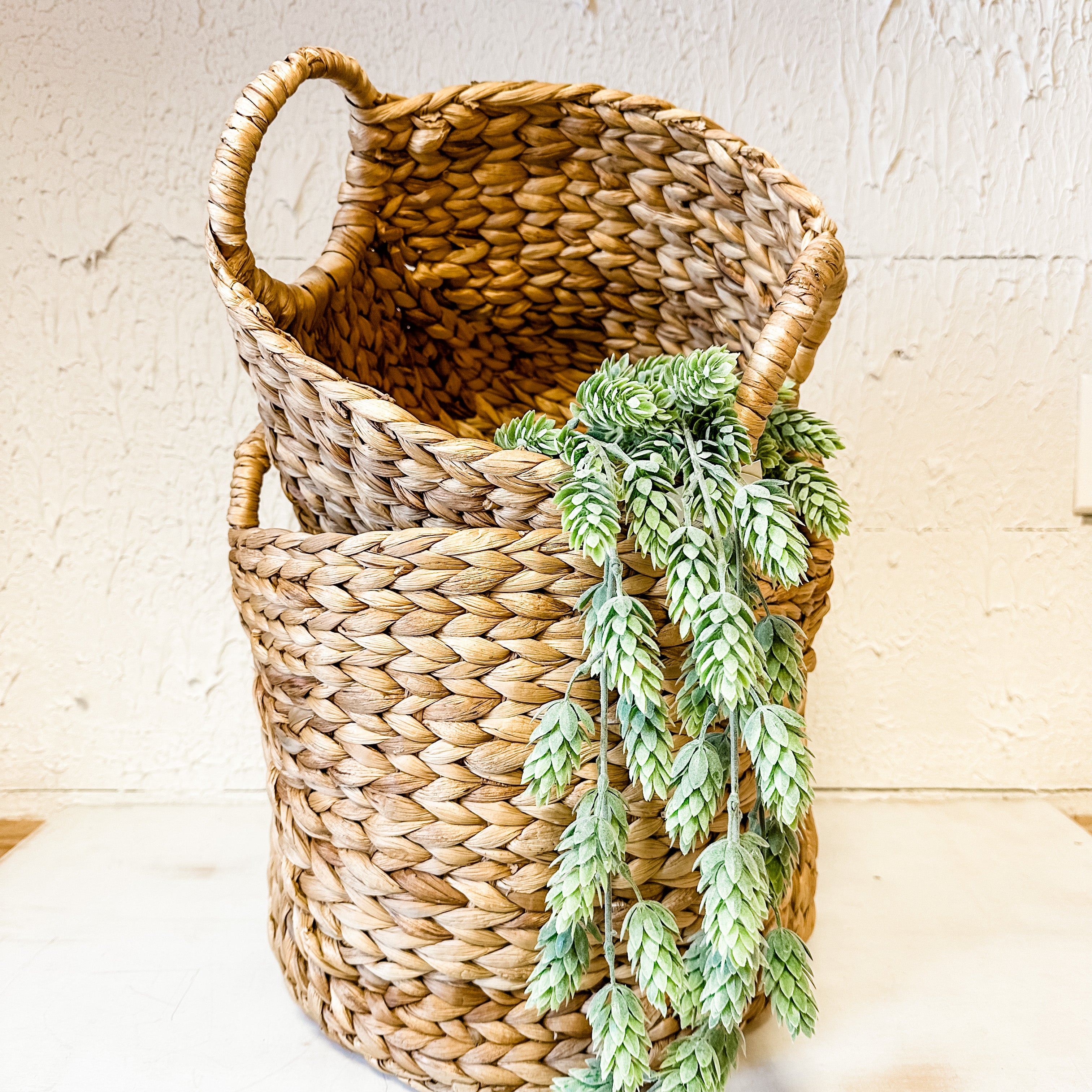 round basket with handle the rustic barn ct